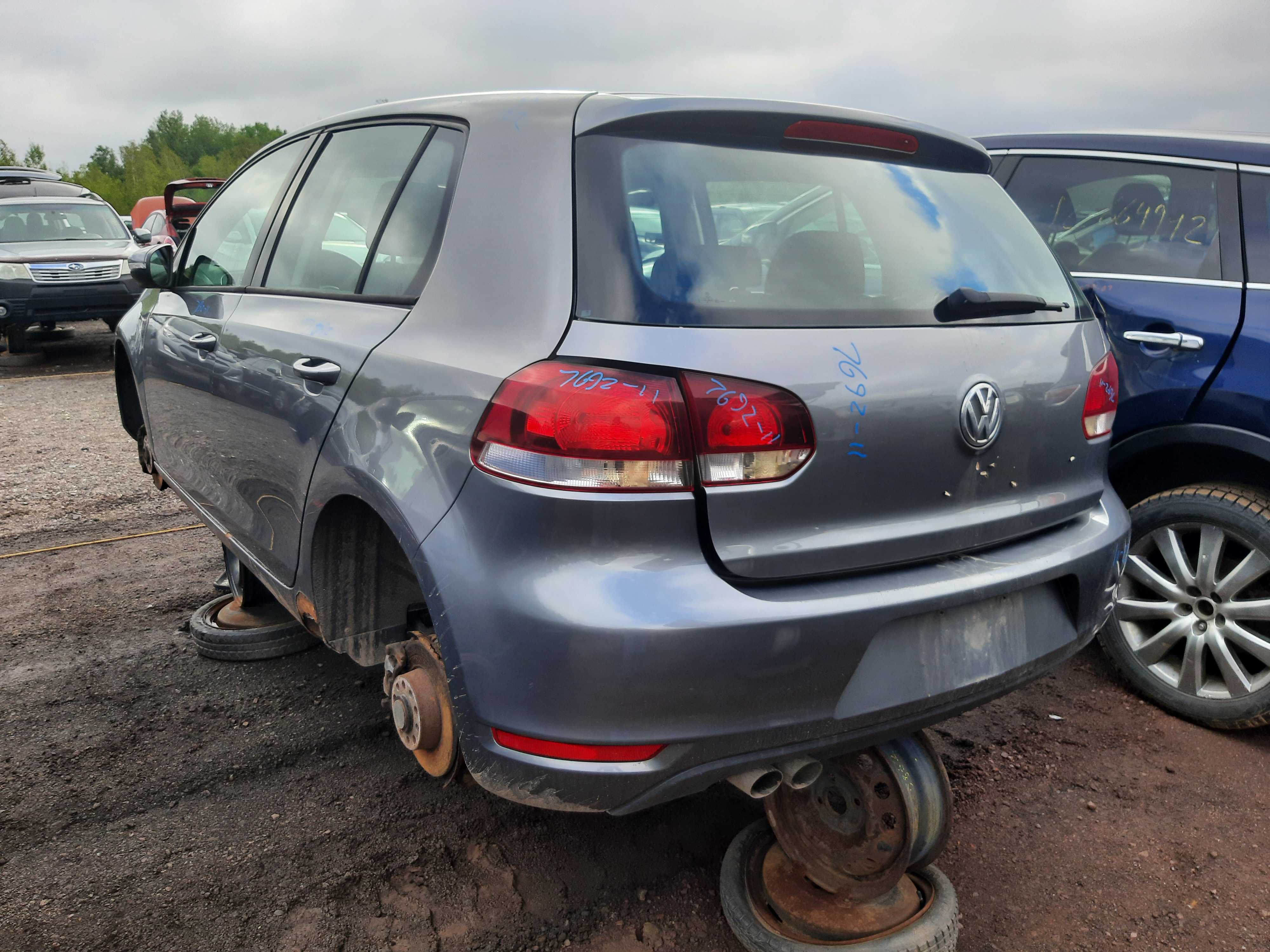 VOLKSWAGEN GOLF 2011