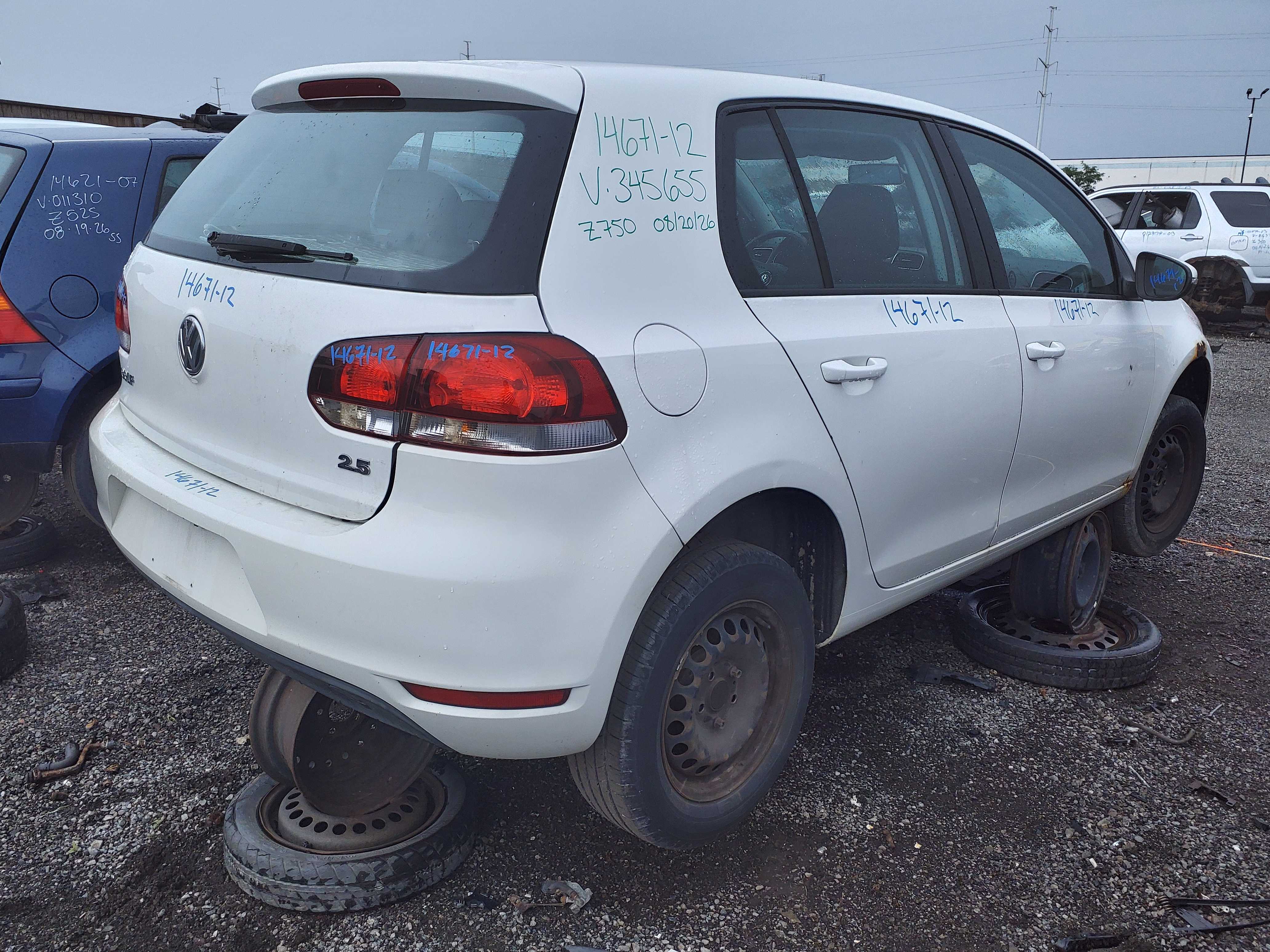 VOLKSWAGEN GOLF 2012