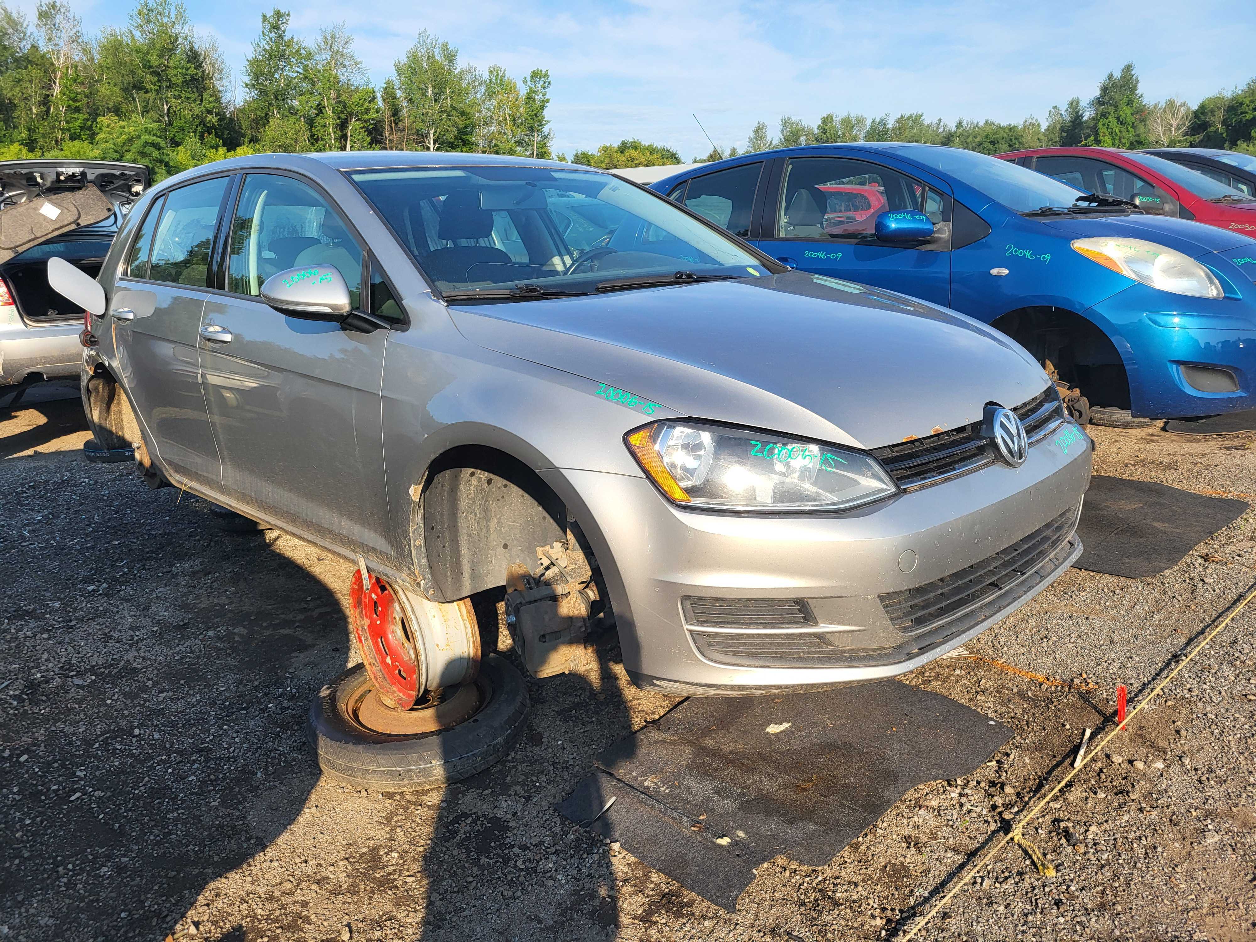 VOLKSWAGEN GOLF 2015