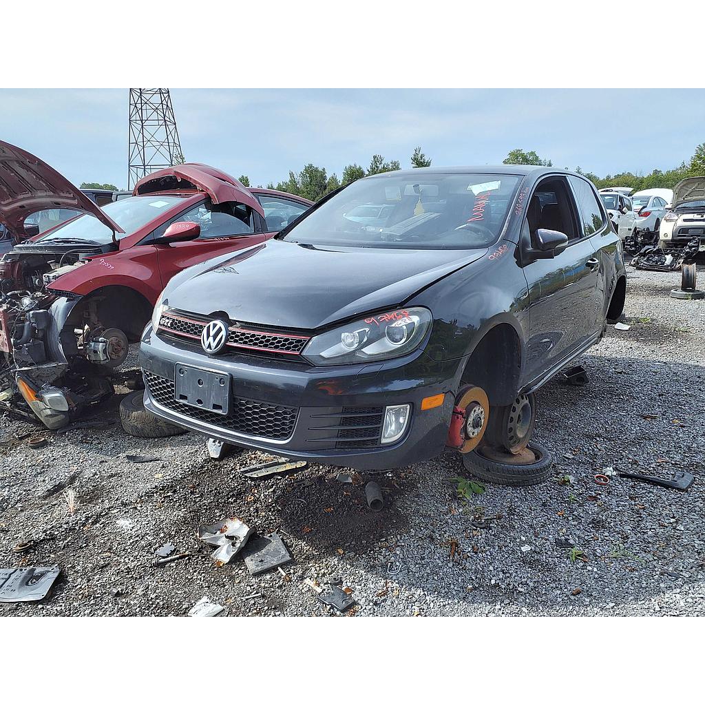 VOLKSWAGEN GTI 2011