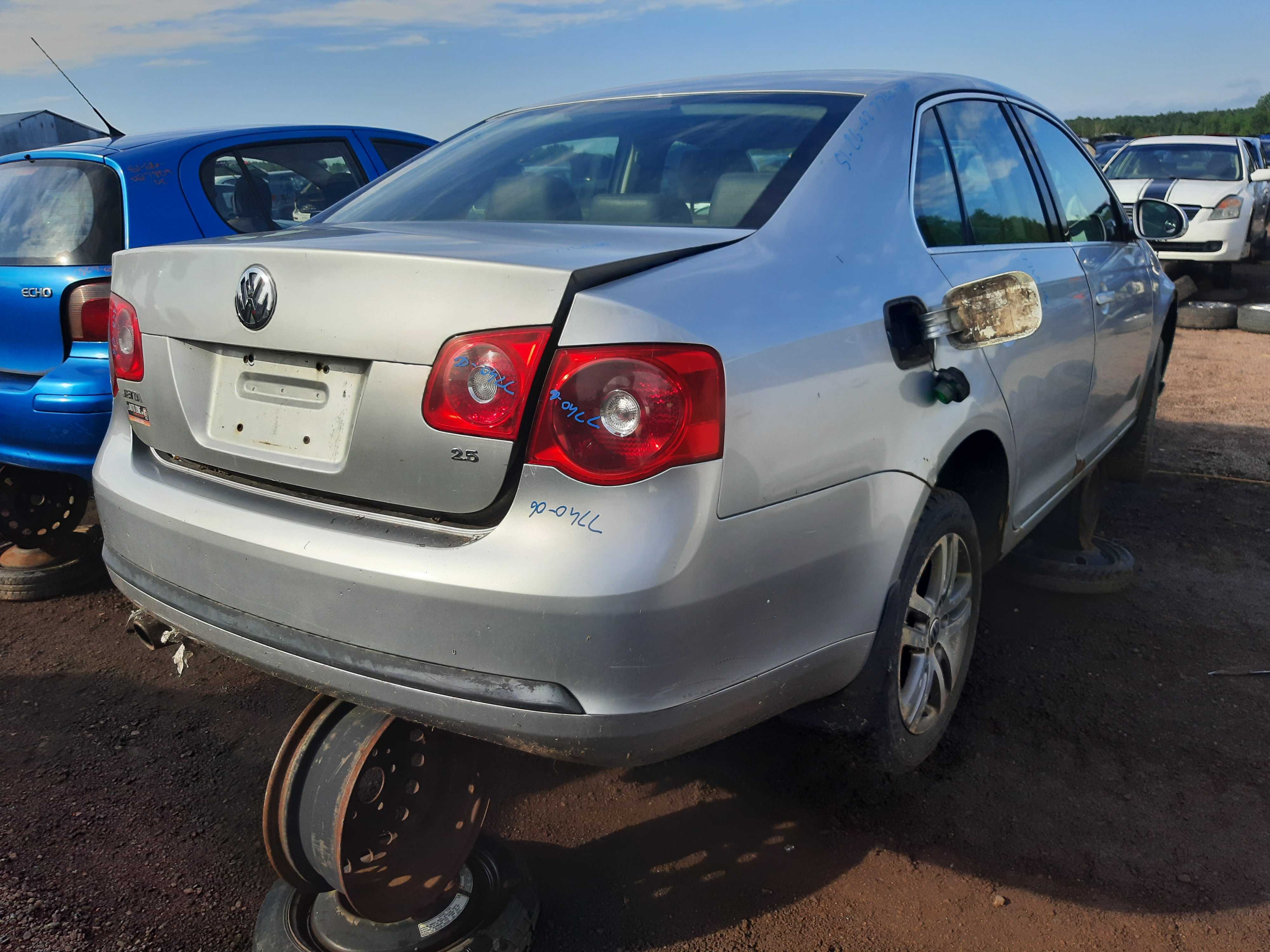 VOLKSWAGEN JETTA 2006