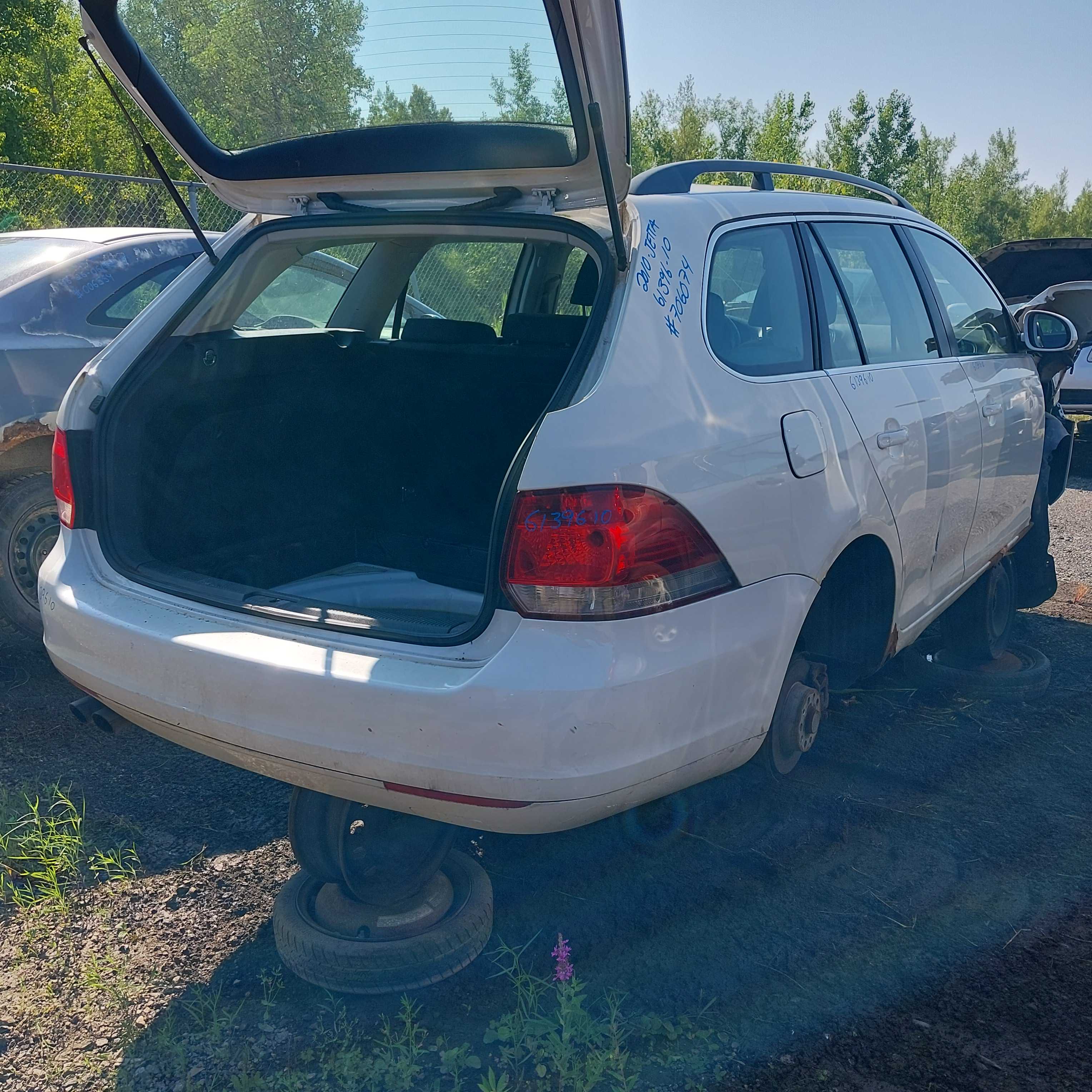 VOLKSWAGEN JETTA 2010