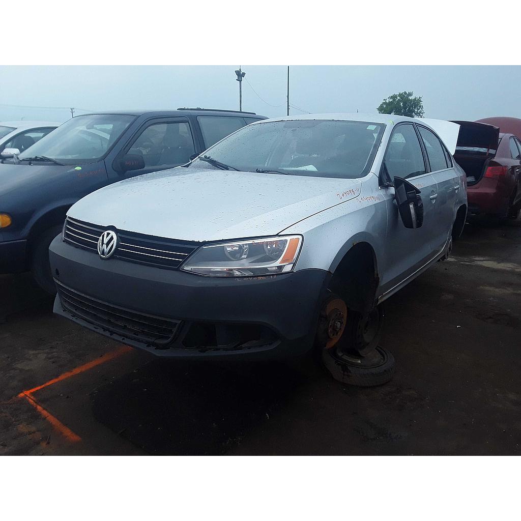 VOLKSWAGEN JETTA 2011