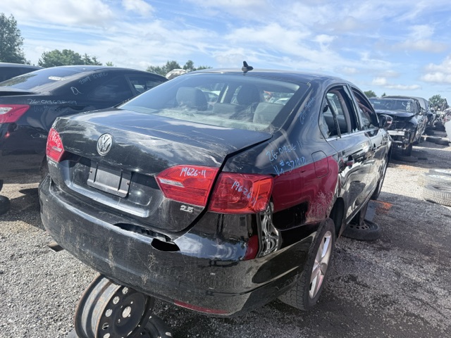 VOLKSWAGEN JETTA 2011