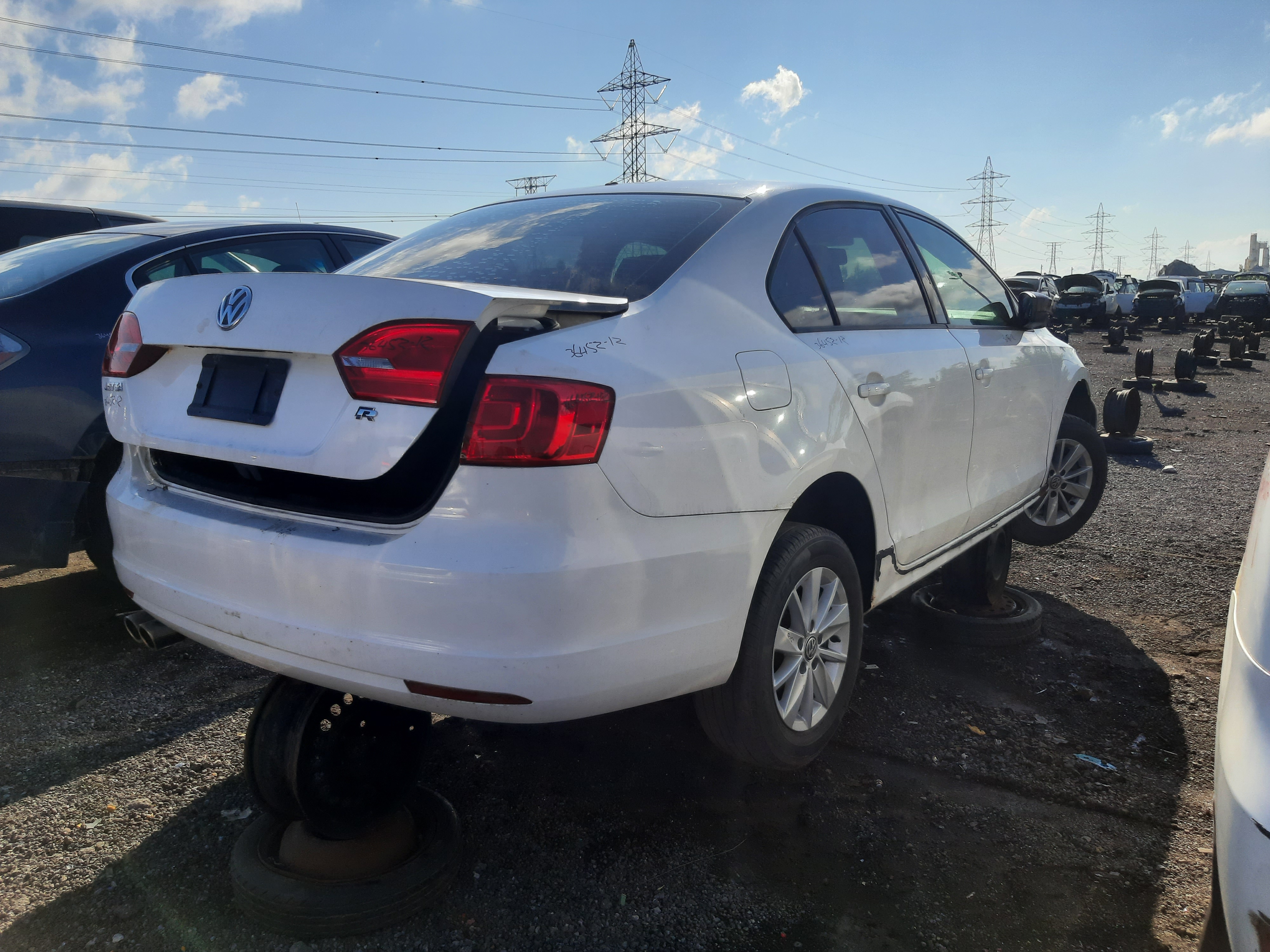 VOLKSWAGEN JETTA 2012