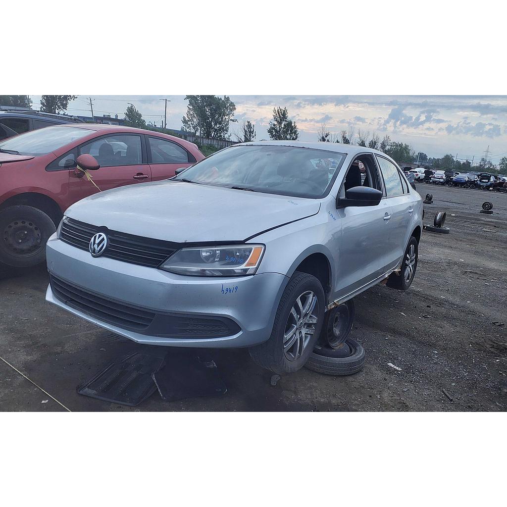 VOLKSWAGEN JETTA 2013