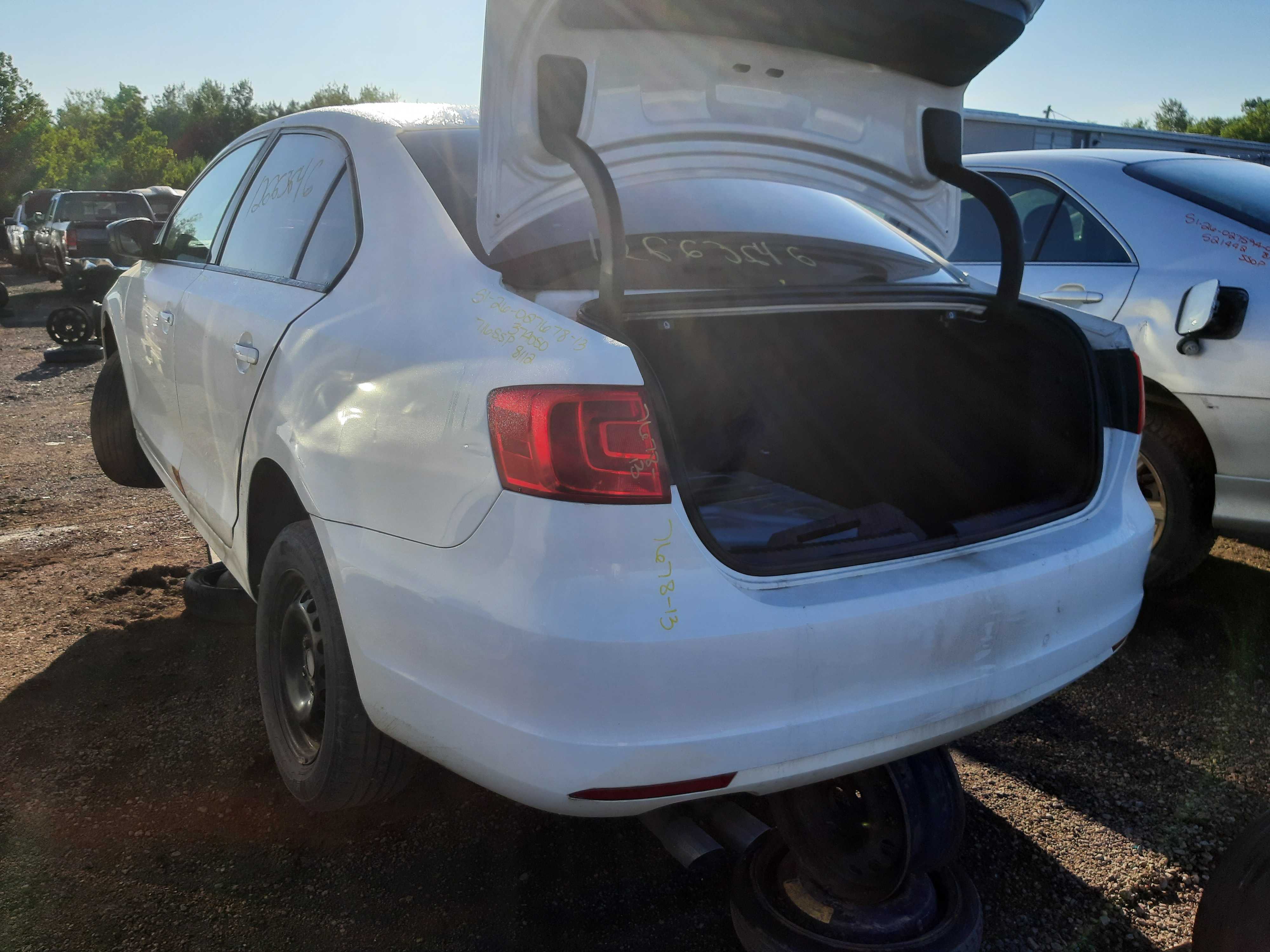 VOLKSWAGEN JETTA 2013