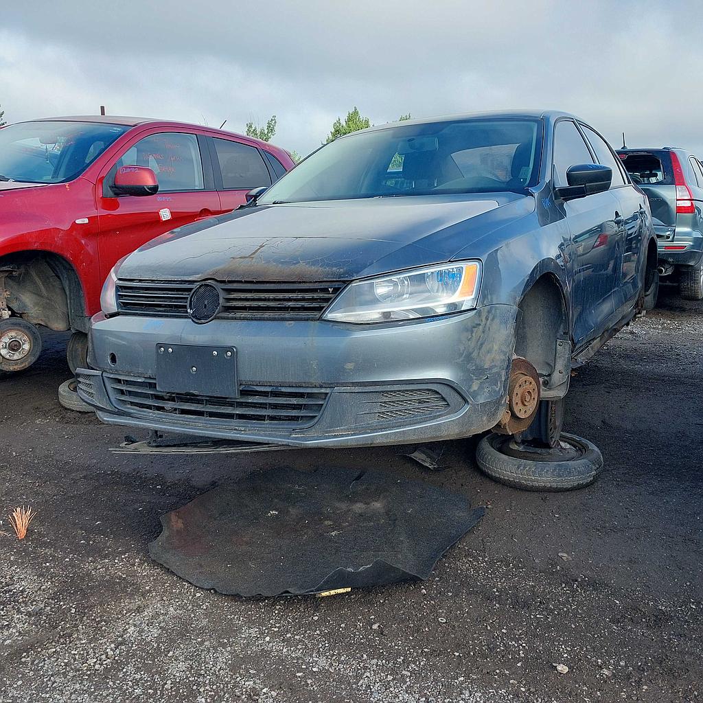 VOLKSWAGEN JETTA 2013