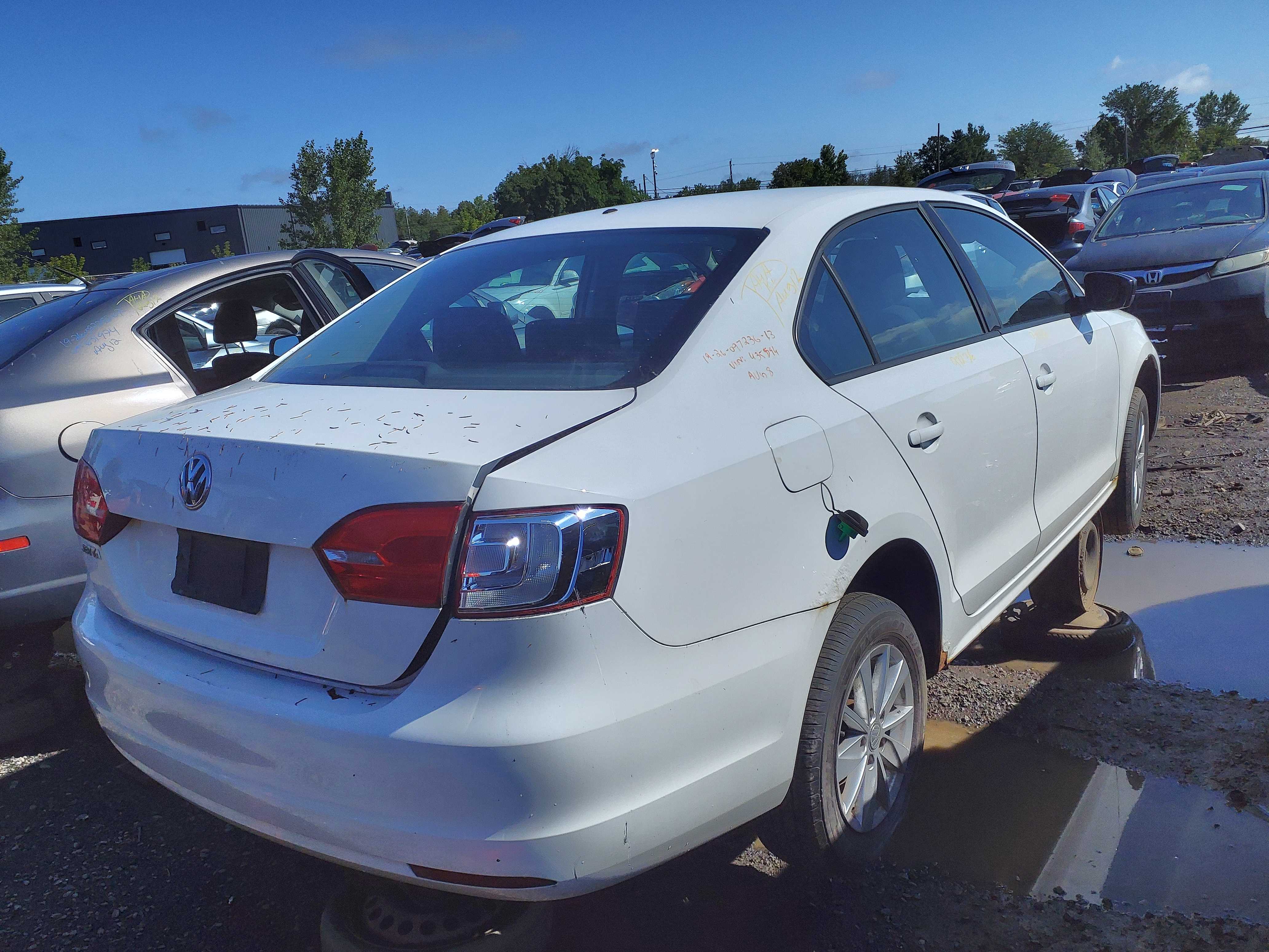 VOLKSWAGEN JETTA 2013