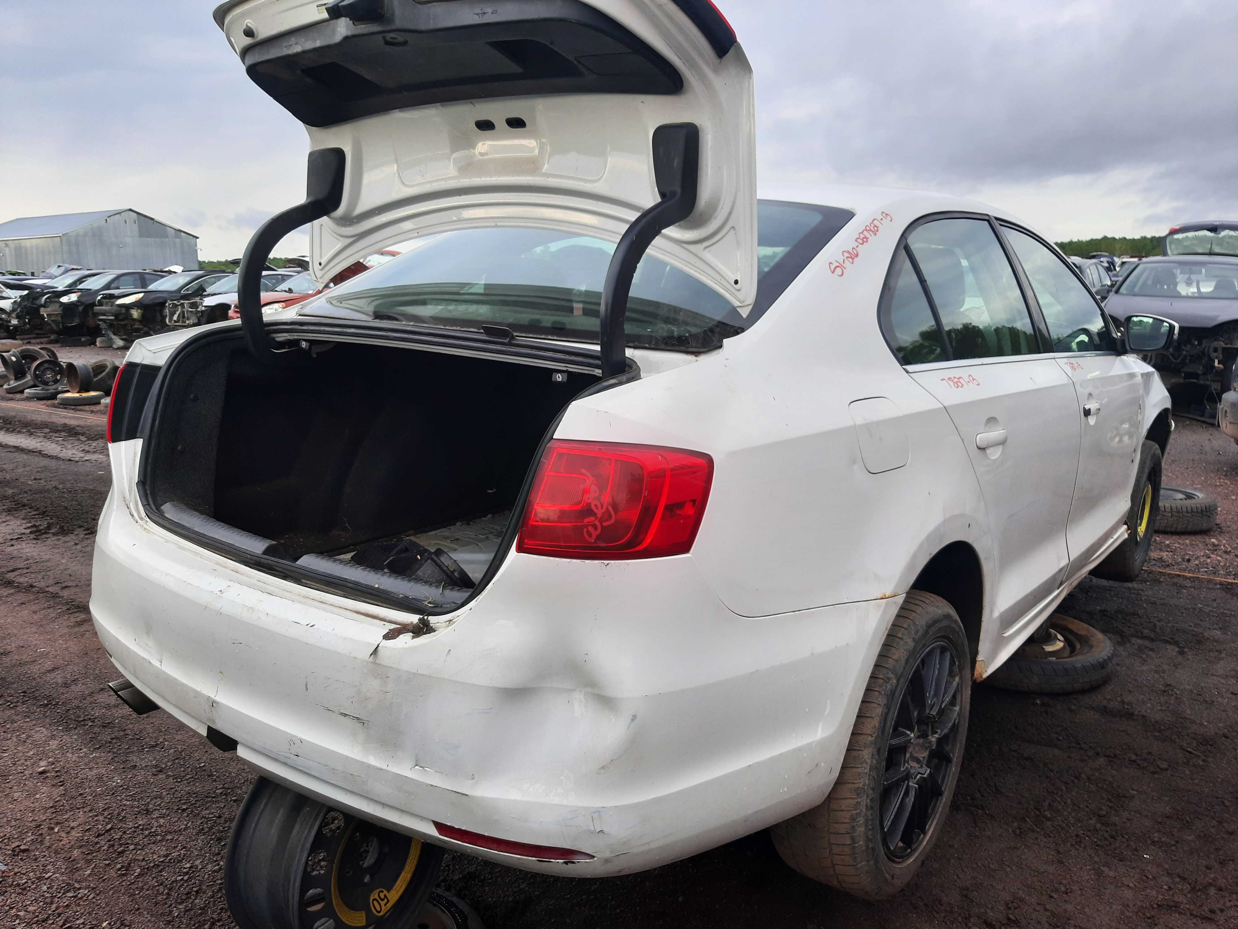 VOLKSWAGEN JETTA 2013