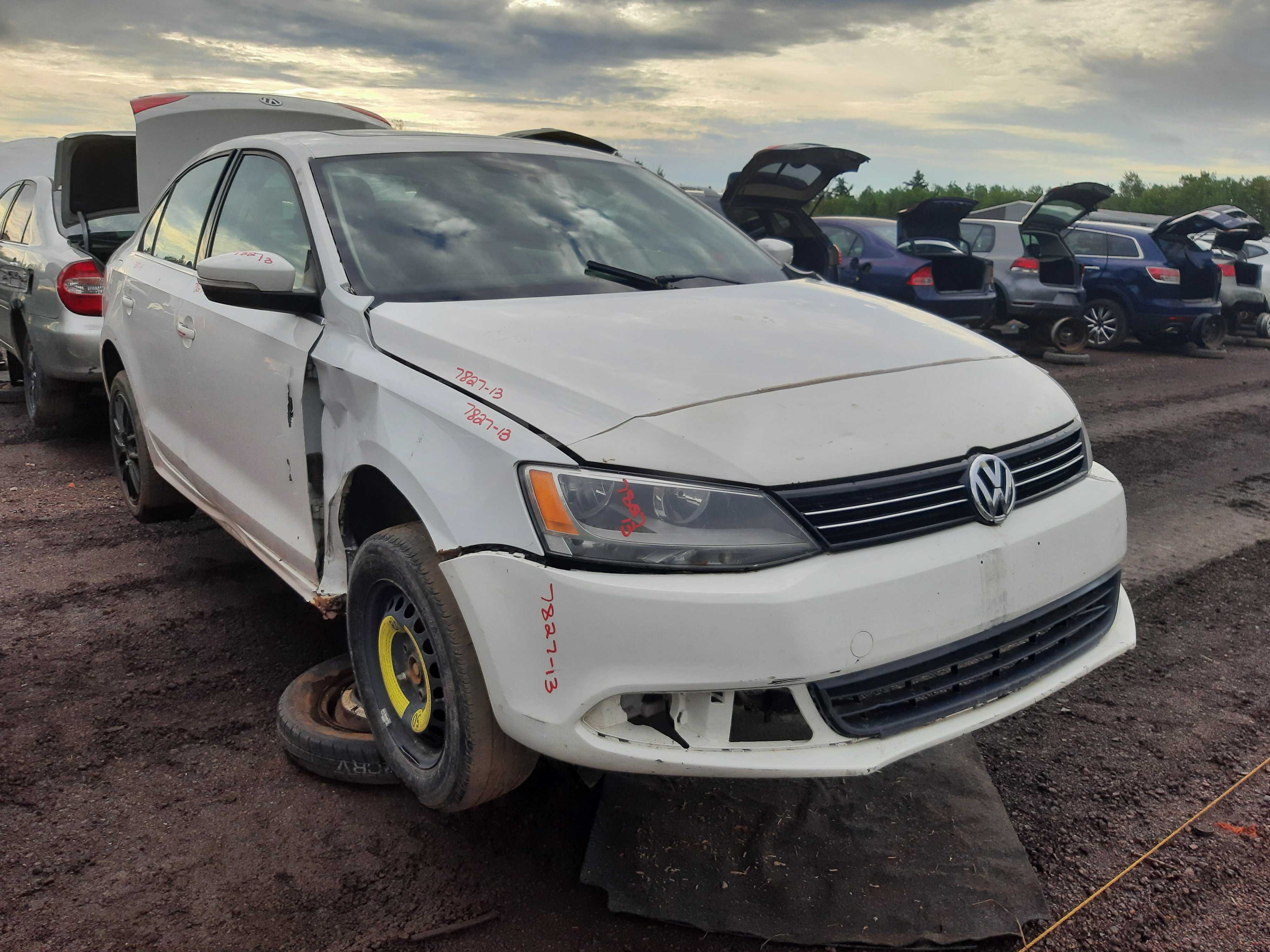 VOLKSWAGEN JETTA 2013