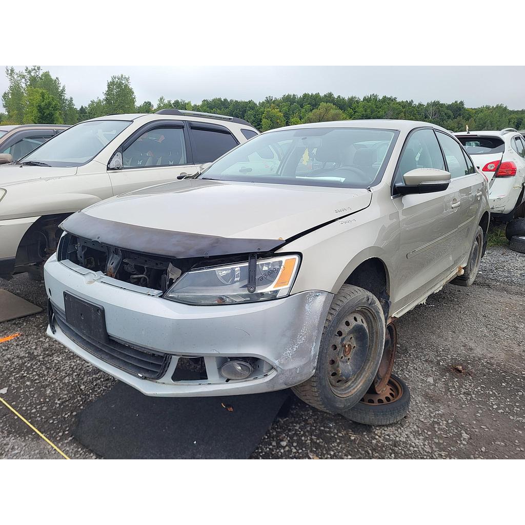 VOLKSWAGEN JETTA 2013