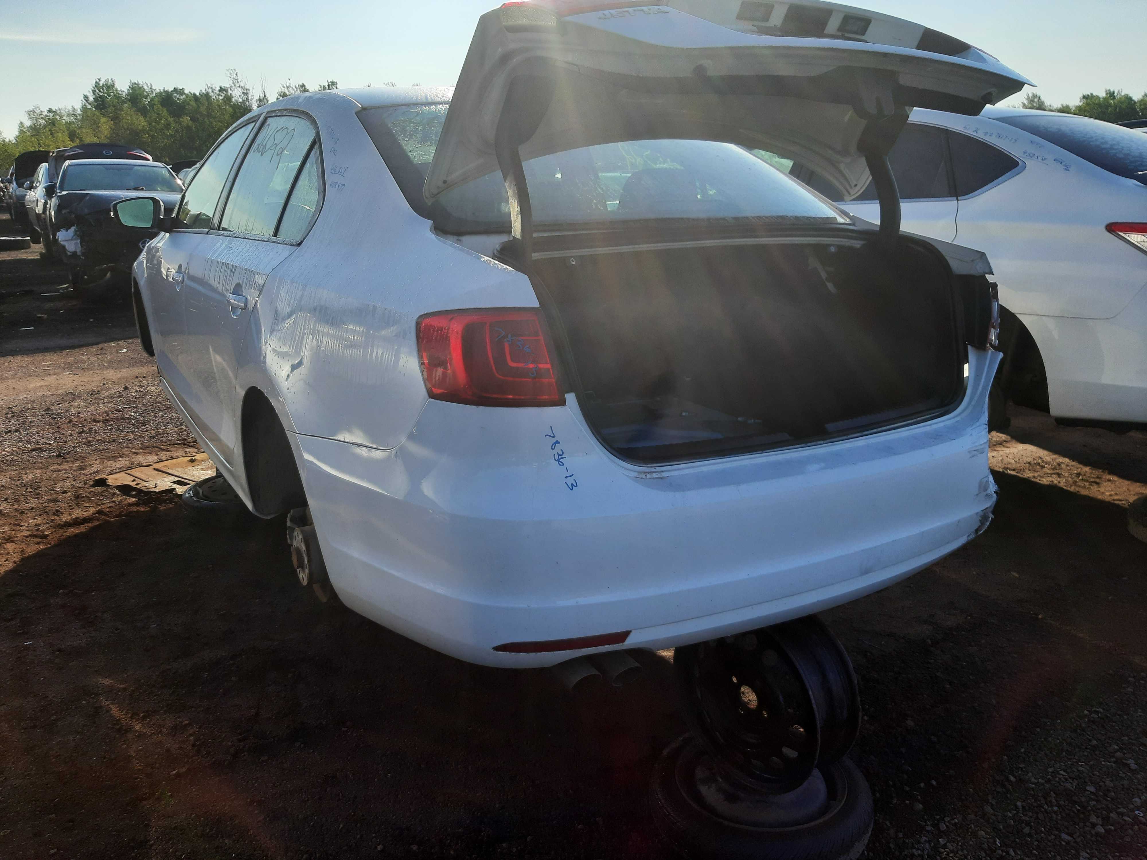 VOLKSWAGEN JETTA 2013