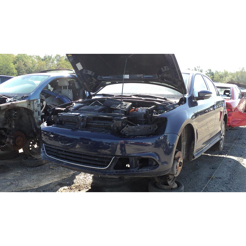 VOLKSWAGEN JETTA 2013