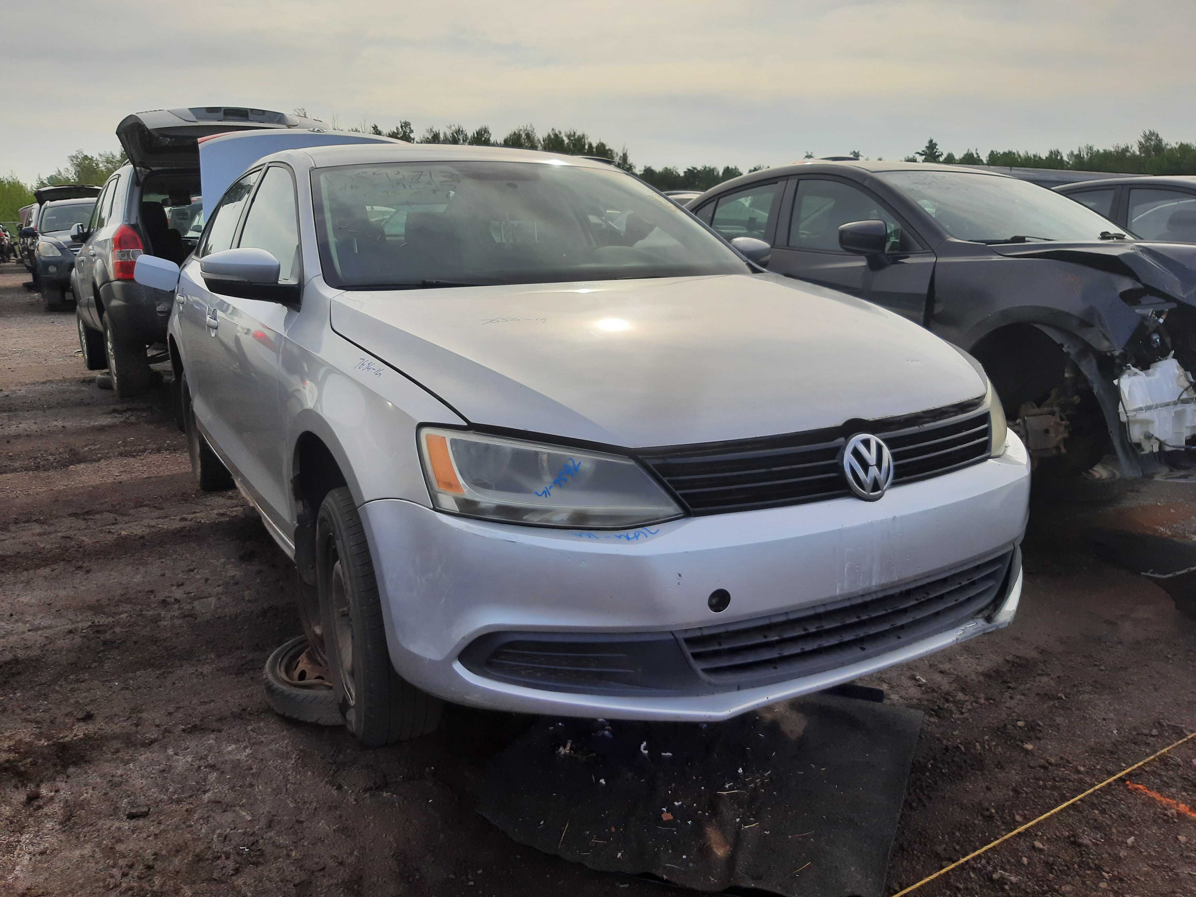VOLKSWAGEN JETTA 2014