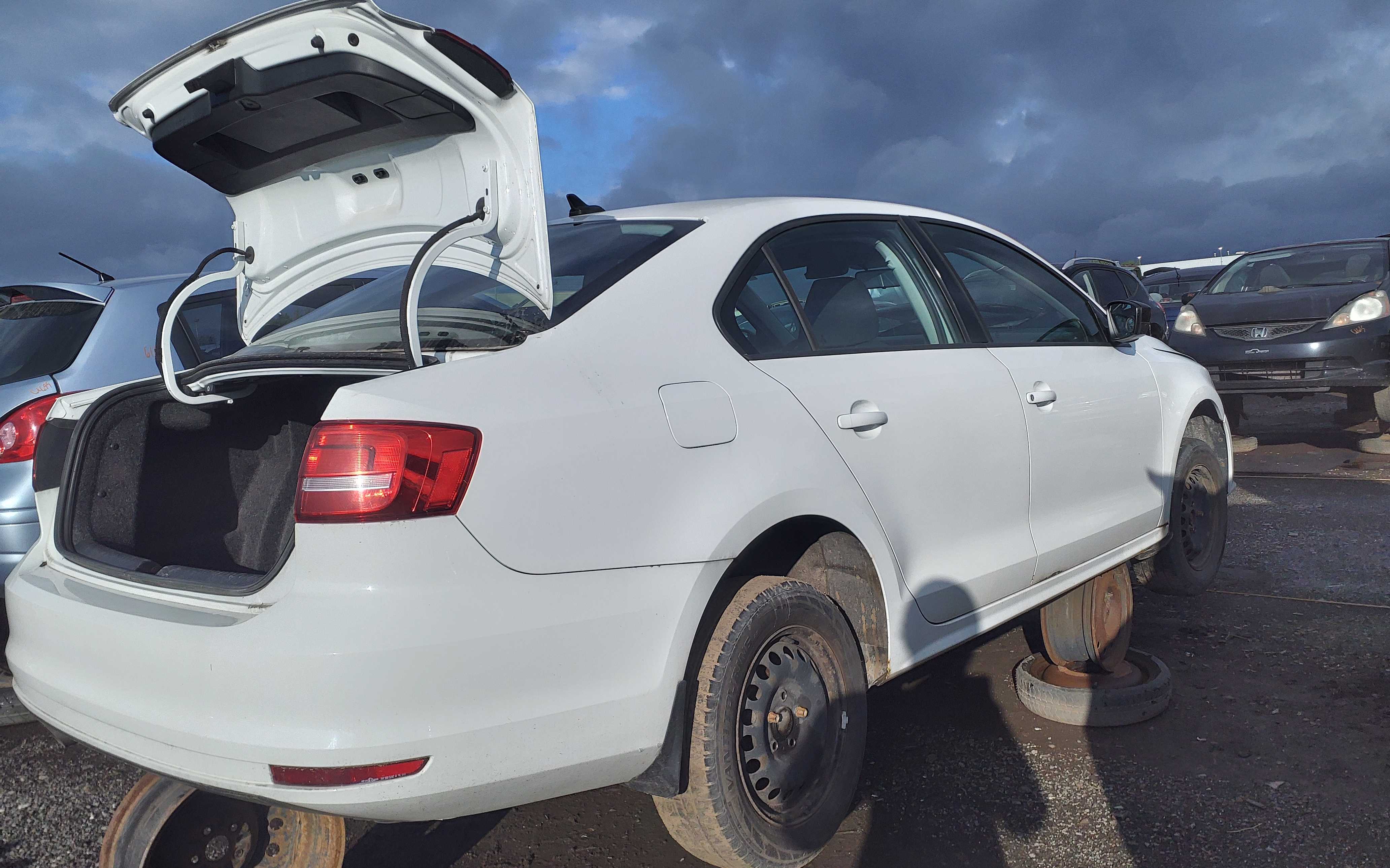 VOLKSWAGEN JETTA 2015