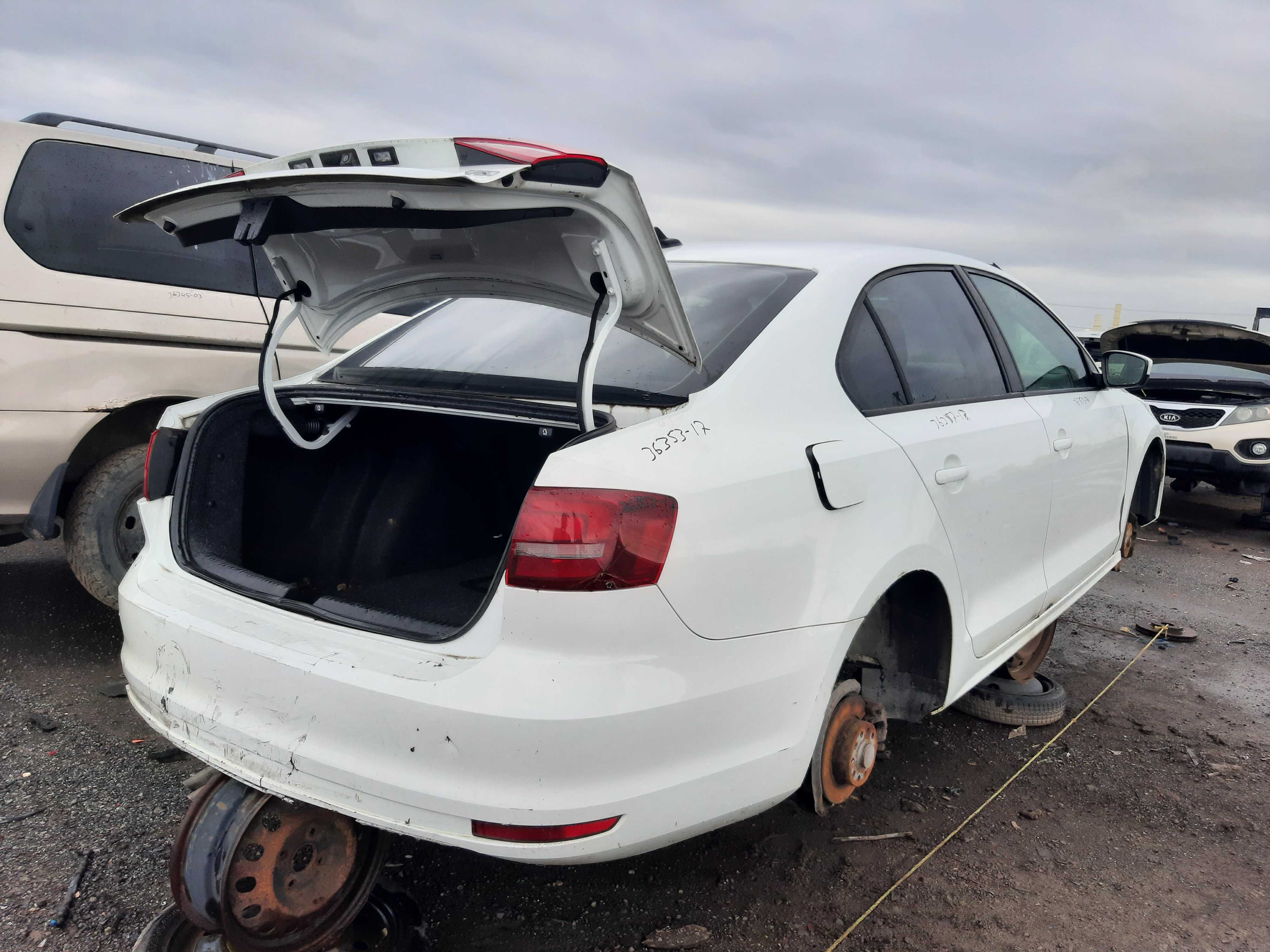 VOLKSWAGEN JETTA 2017