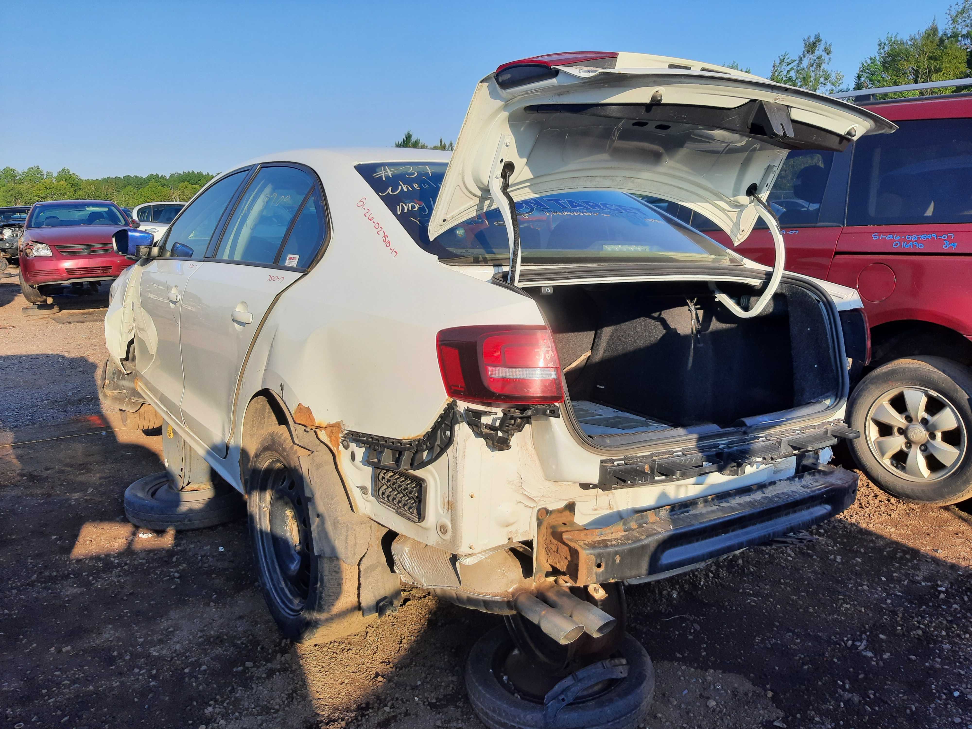 VOLKSWAGEN JETTA 2017