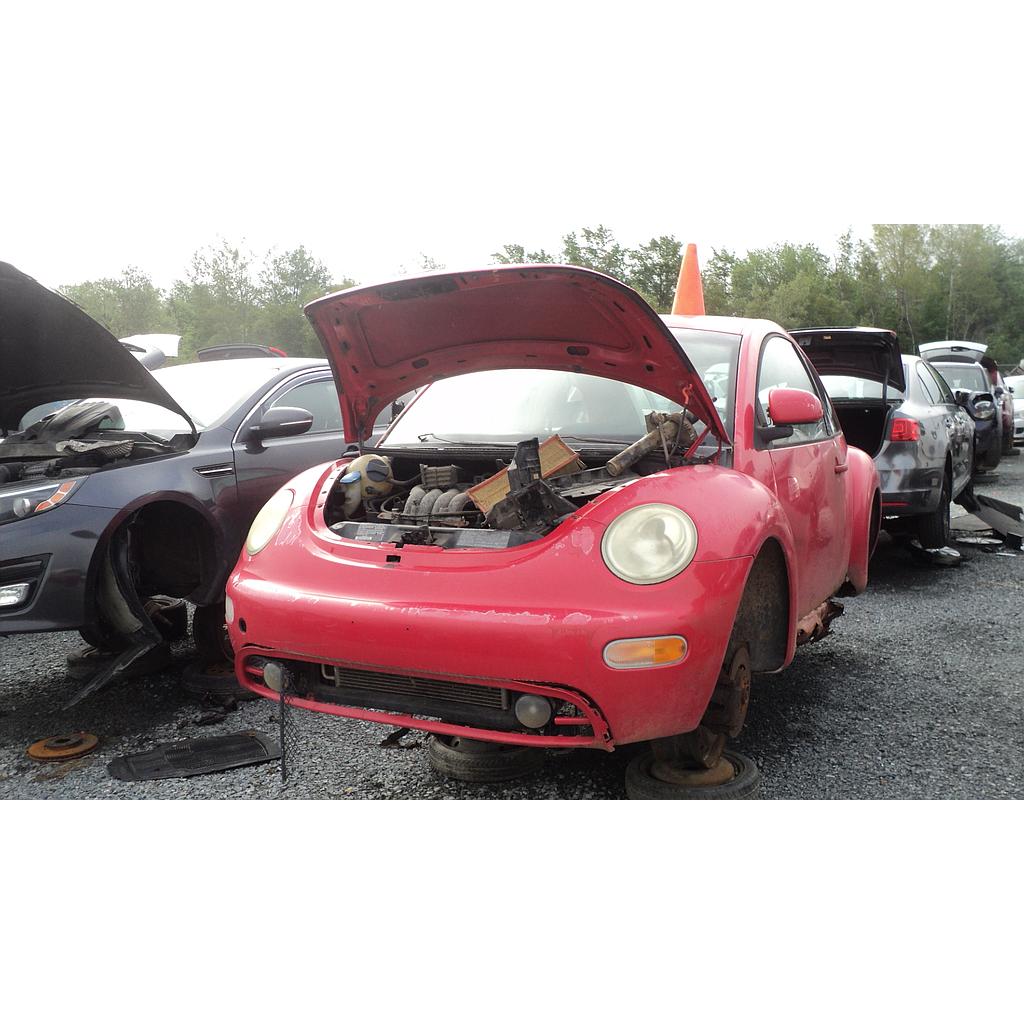 VOLKSWAGEN NEW BEETLE 1998