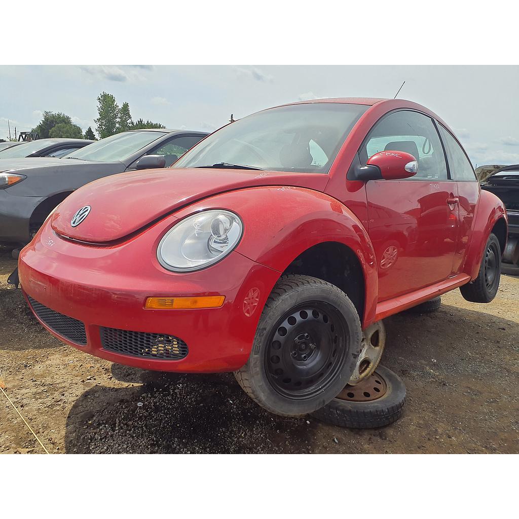 VOLKSWAGEN NEW BEETLE 2008