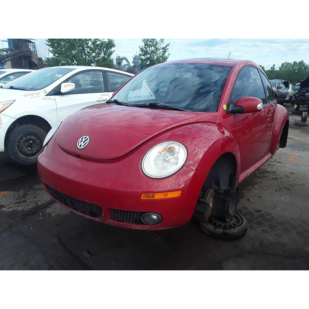 VOLKSWAGEN NEW BEETLE 2010