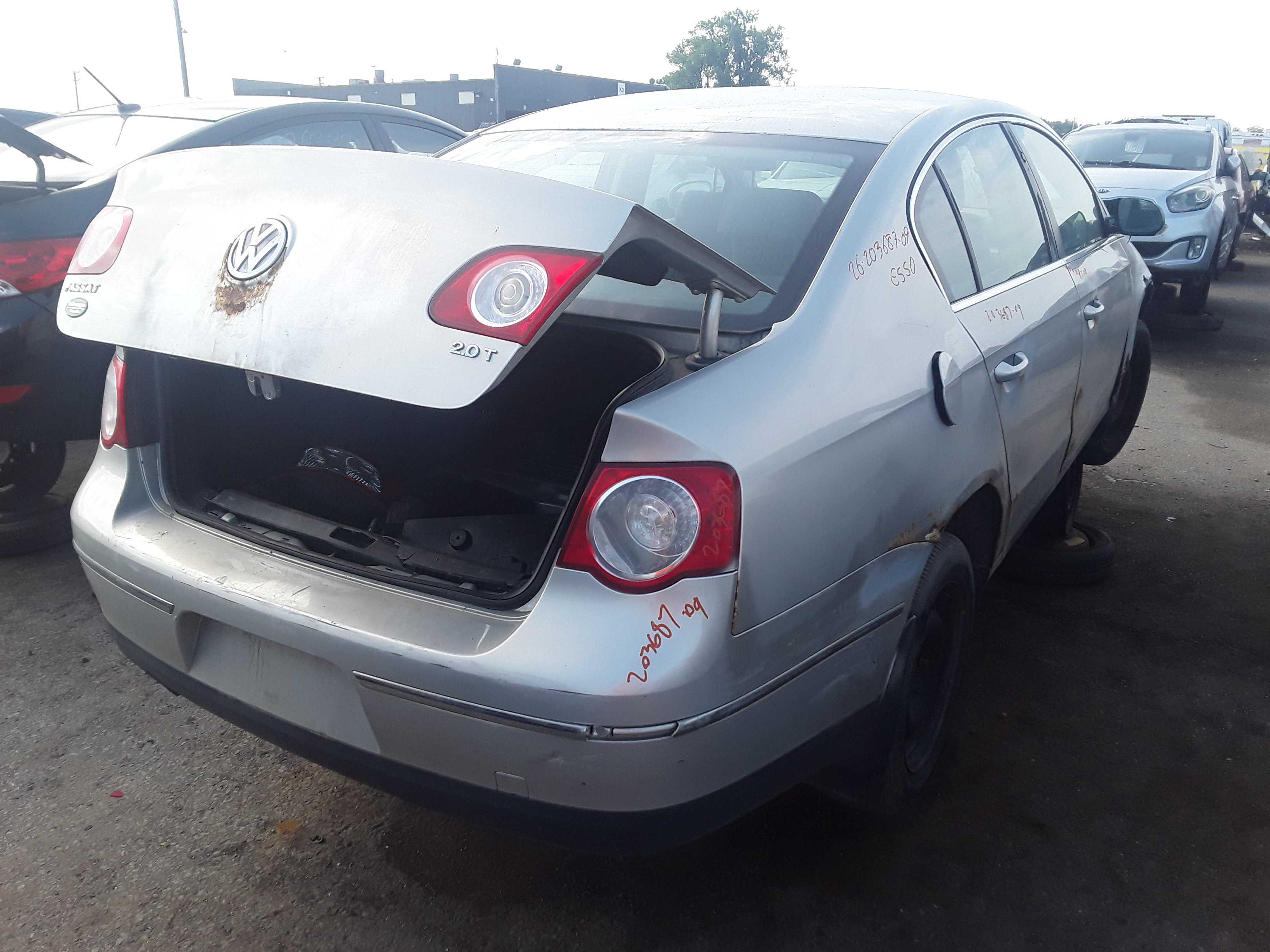 VOLKSWAGEN PASSAT 2009