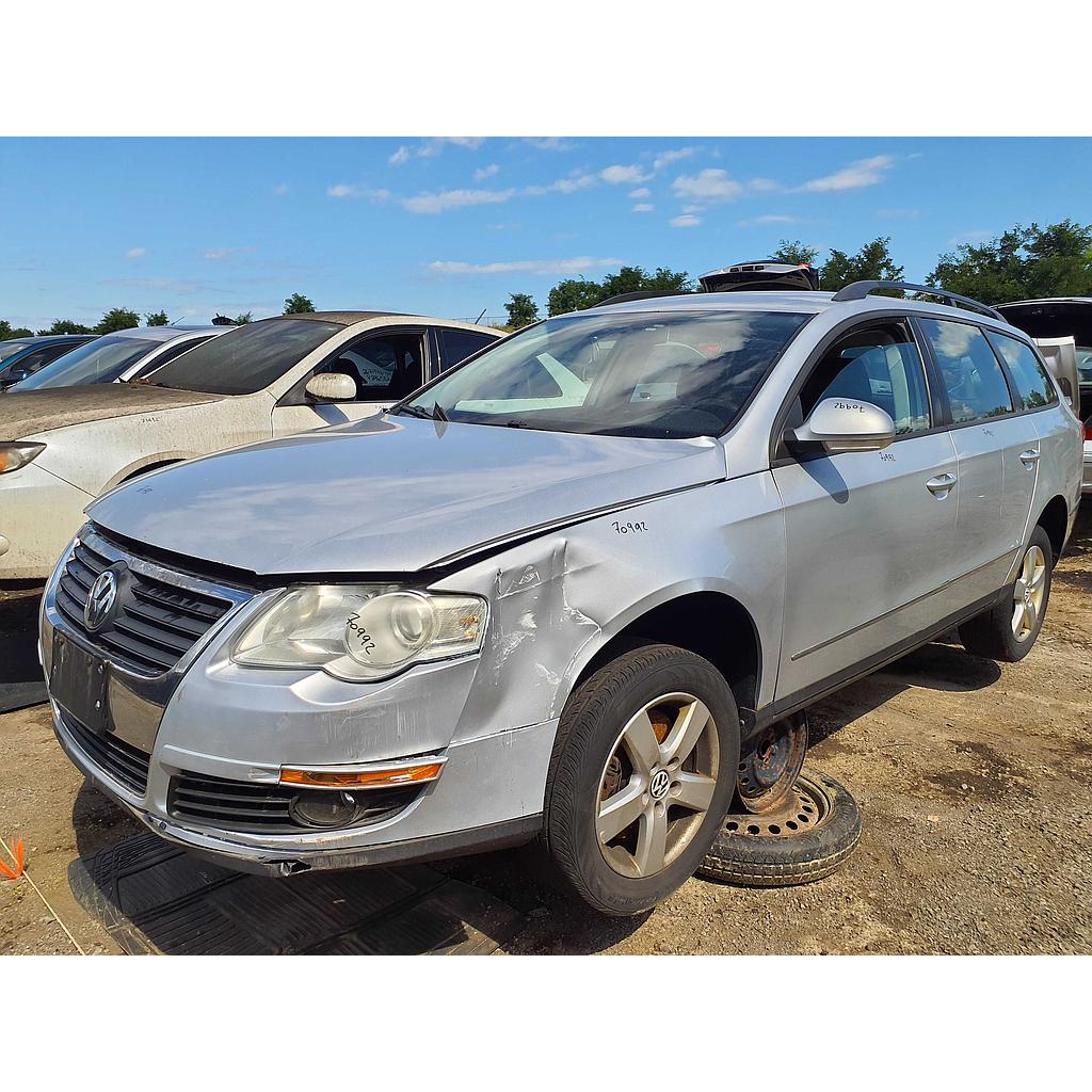 VOLKSWAGEN PASSAT 2010