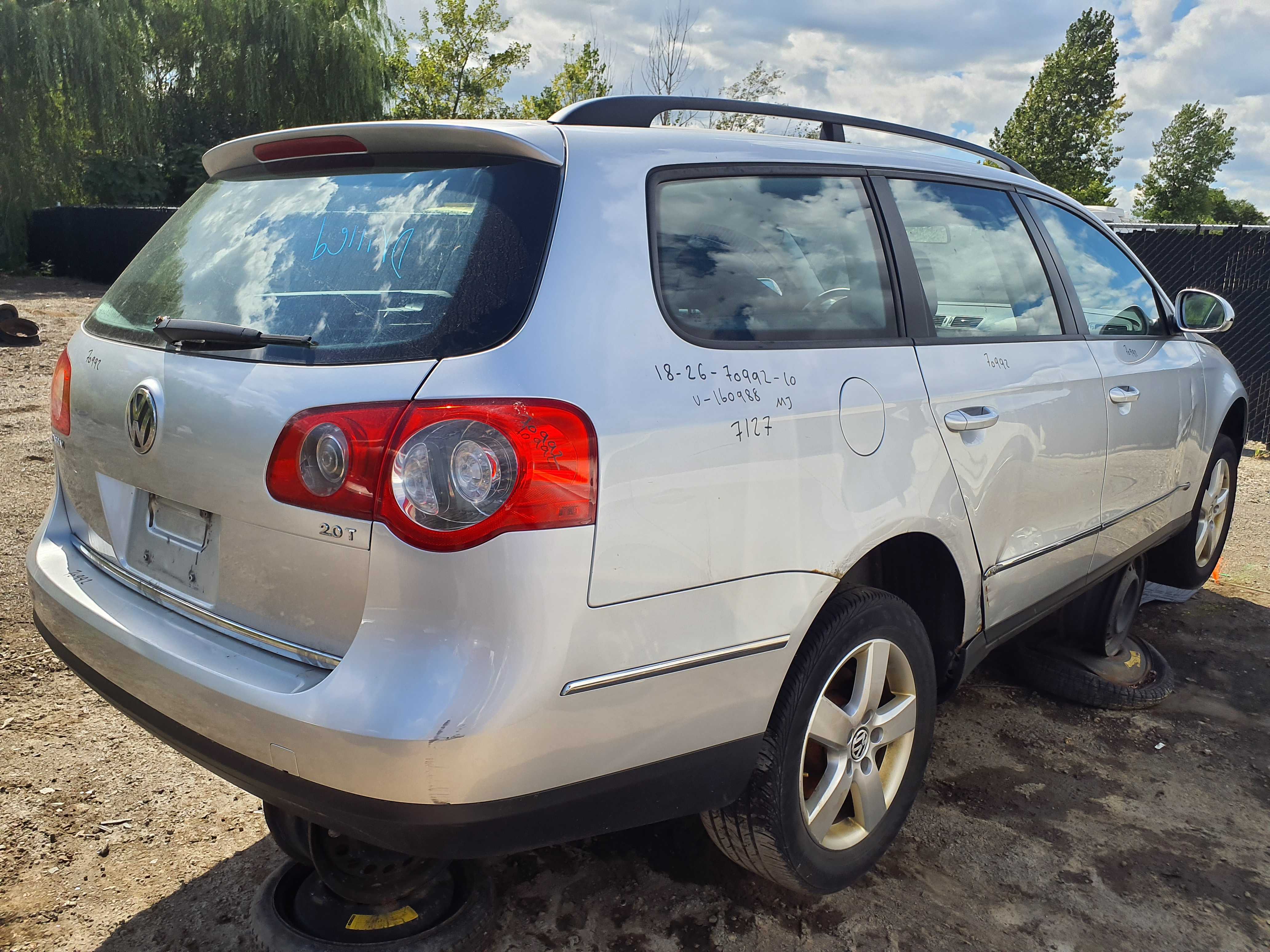 VOLKSWAGEN PASSAT 2010