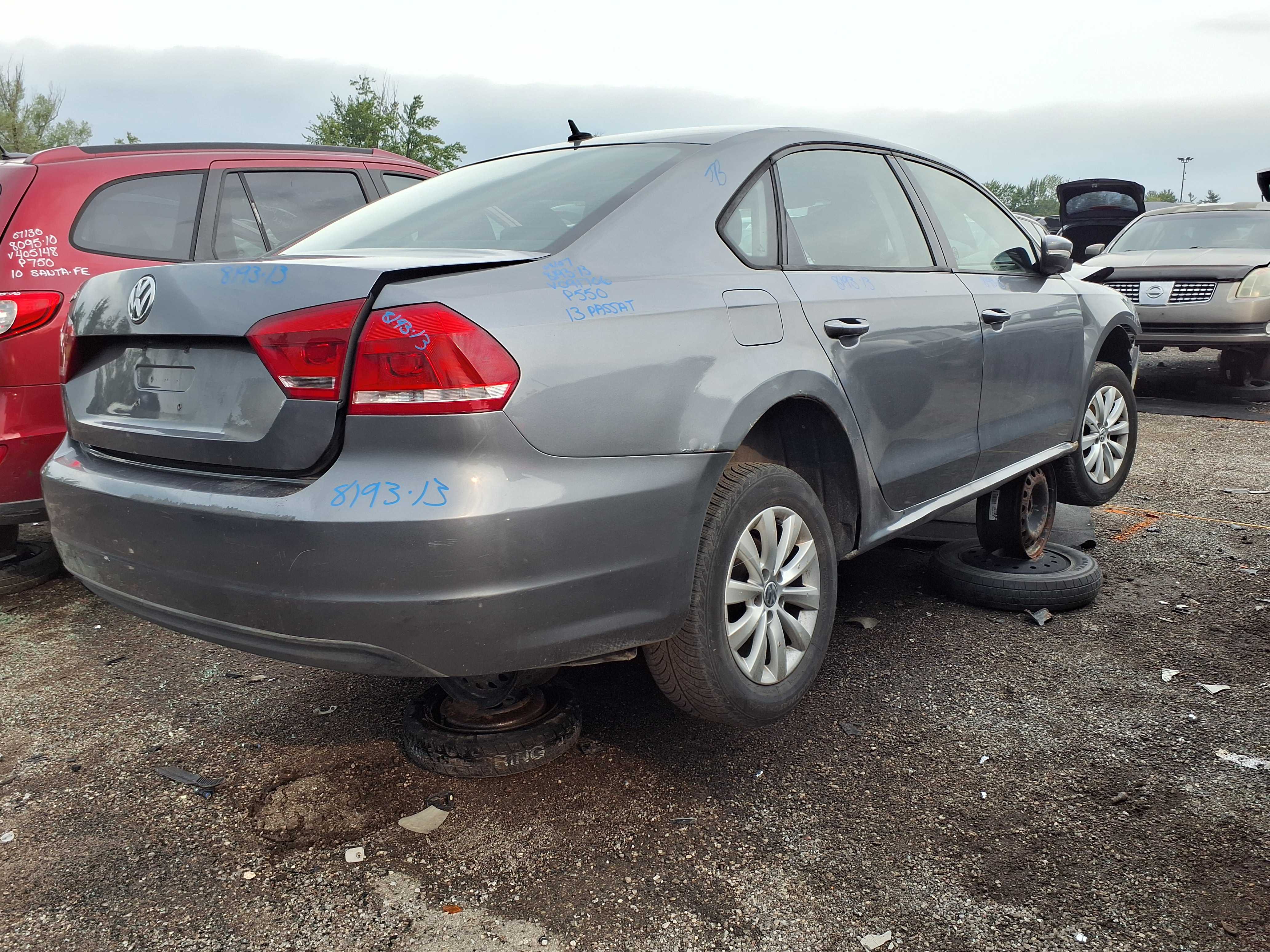 VOLKSWAGEN PASSAT 2013
