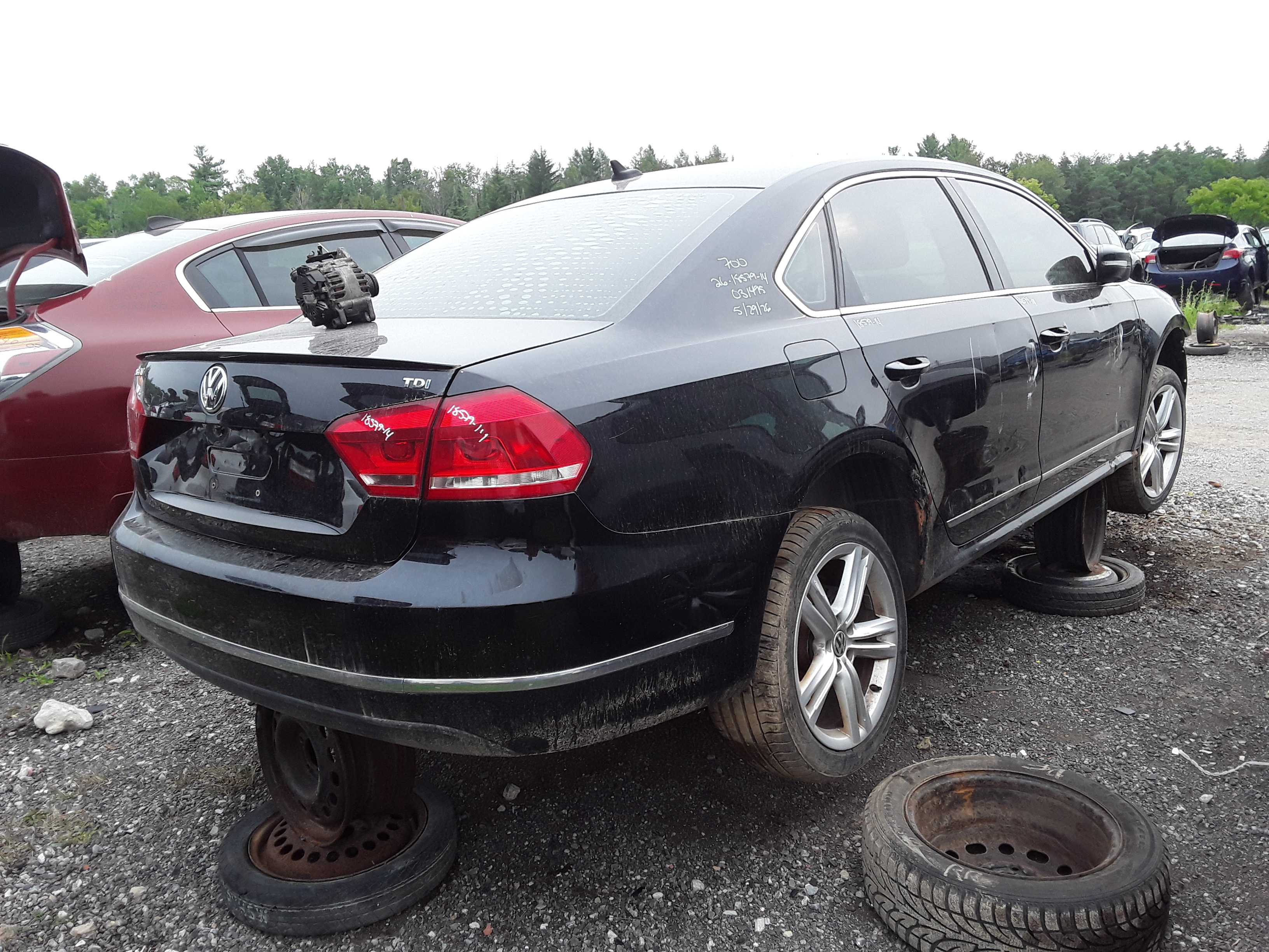 VOLKSWAGEN PASSAT 2014