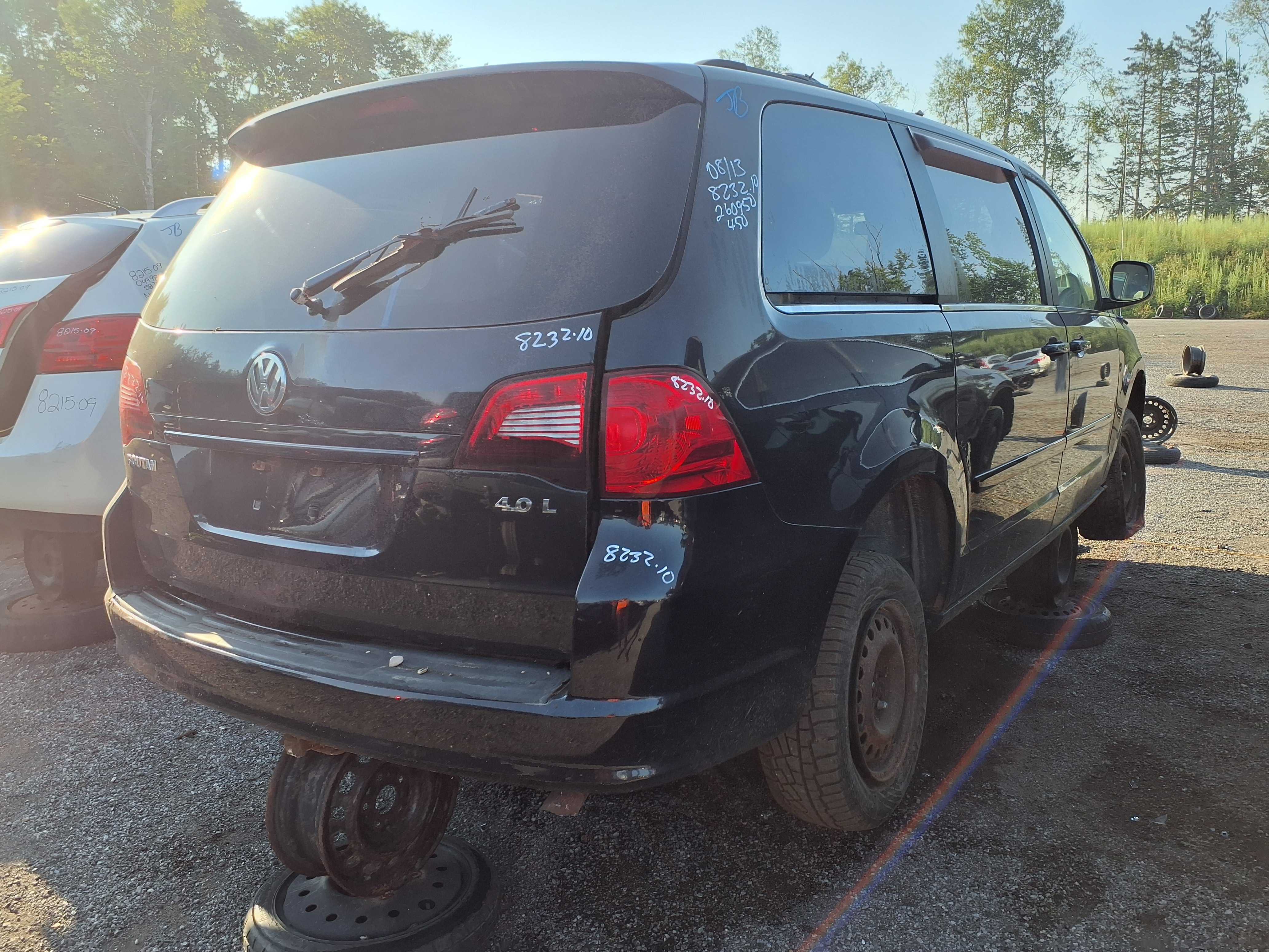 VOLKSWAGEN ROUTAN 2010