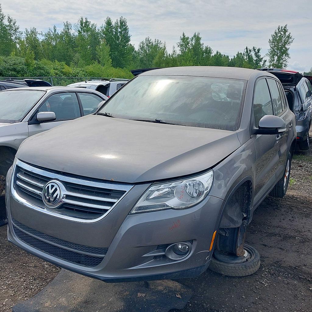 VOLKSWAGEN TIGUAN 2011