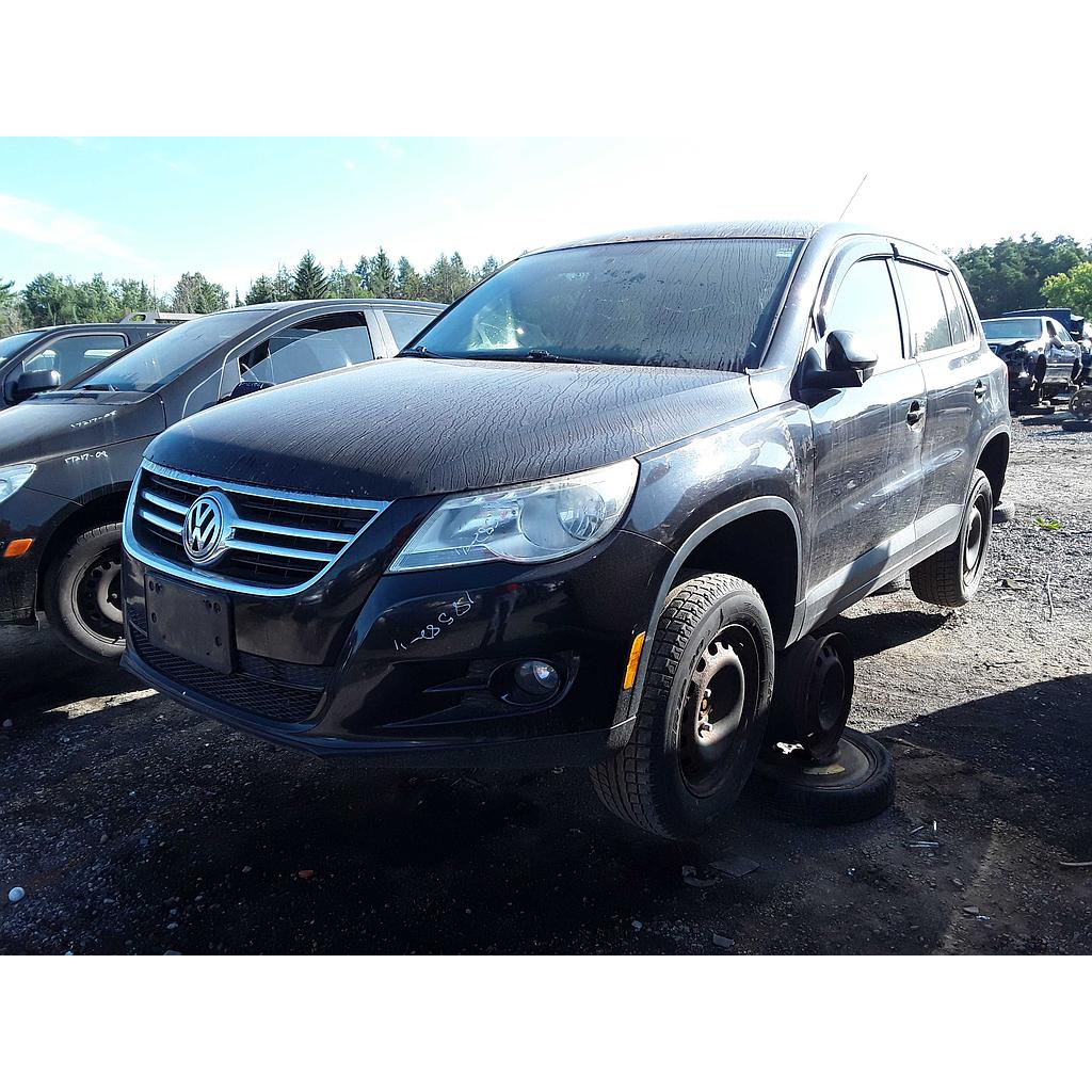 VOLKSWAGEN TIGUAN 2011