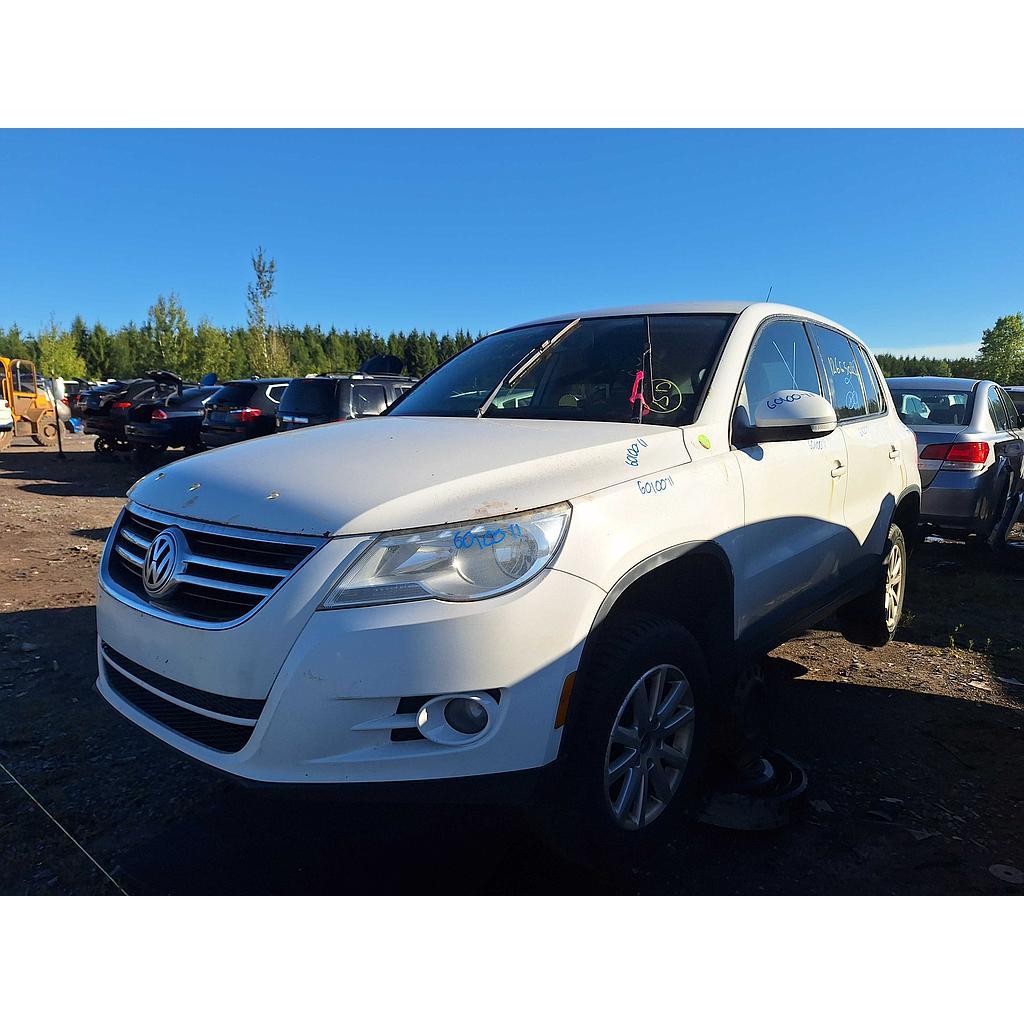 VOLKSWAGEN TIGUAN 2011