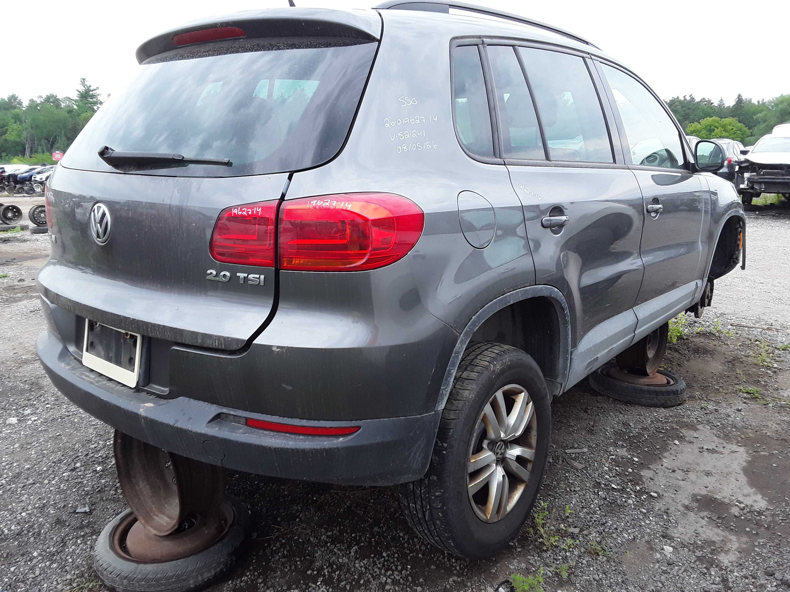 VOLKSWAGEN TIGUAN 2014