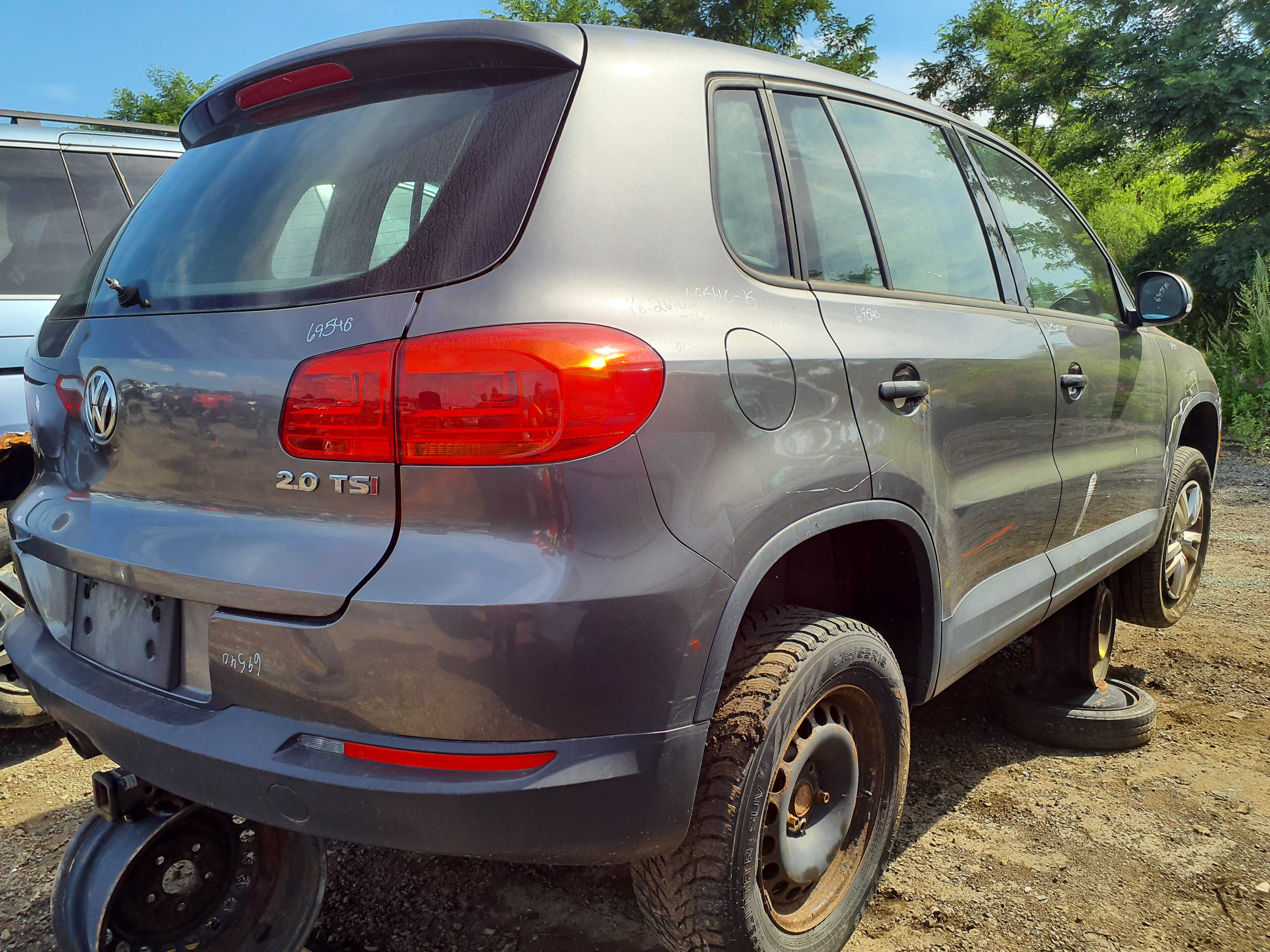 VOLKSWAGEN TIGUAN 2015