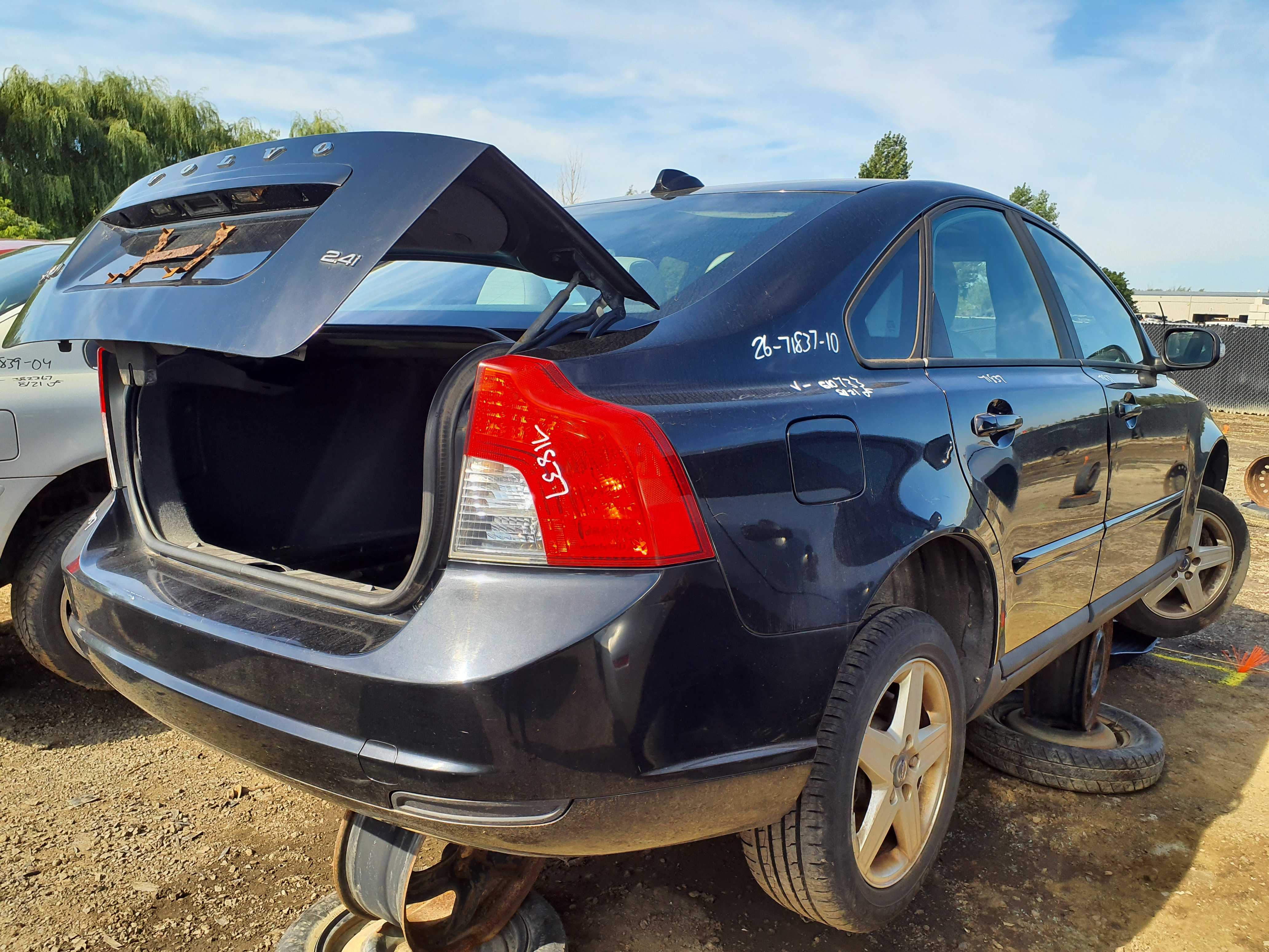 VOLVO S40 2010