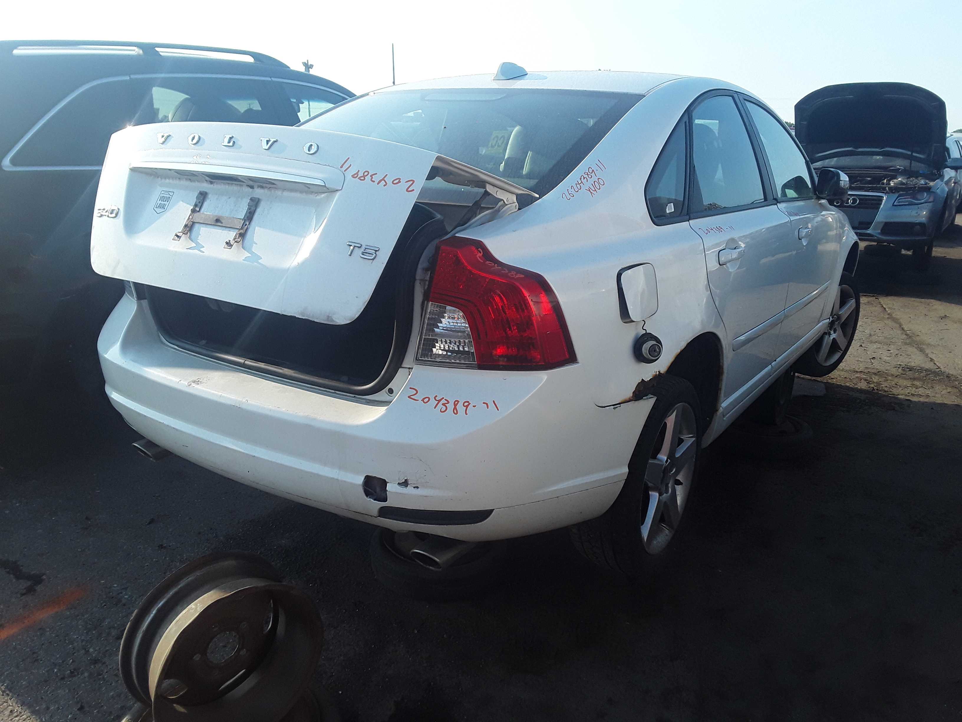 VOLVO S40 2011