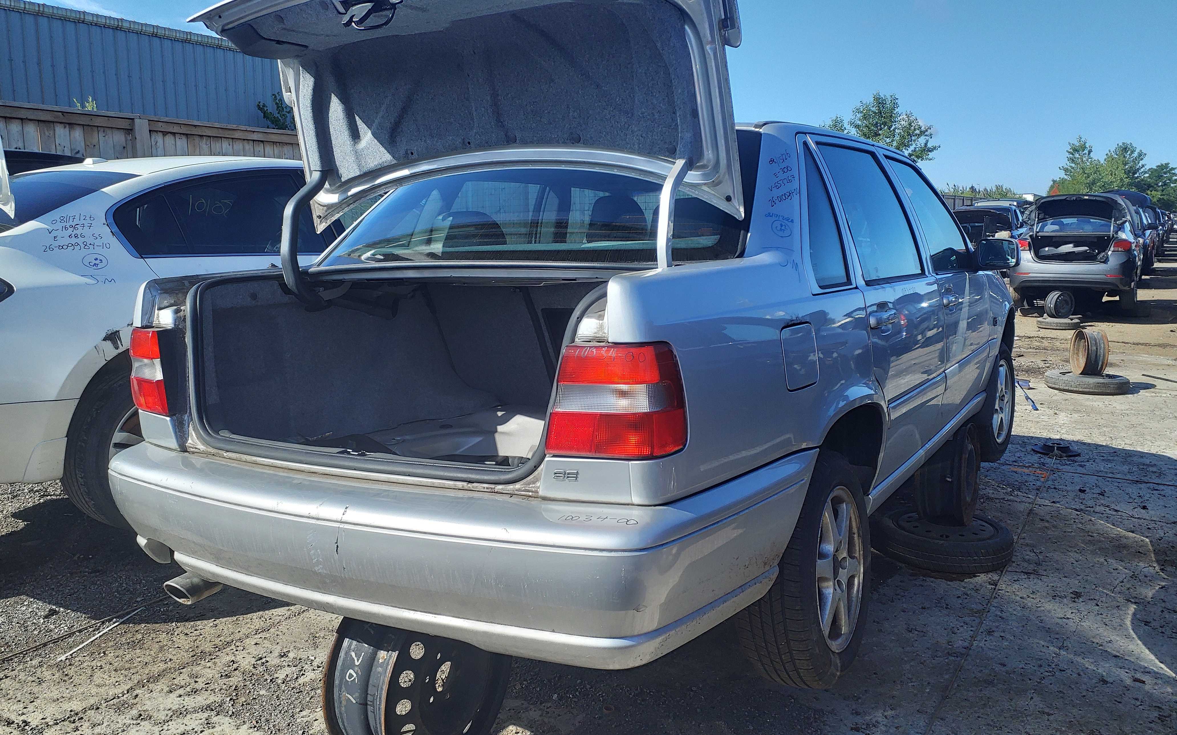 VOLVO S70 2000