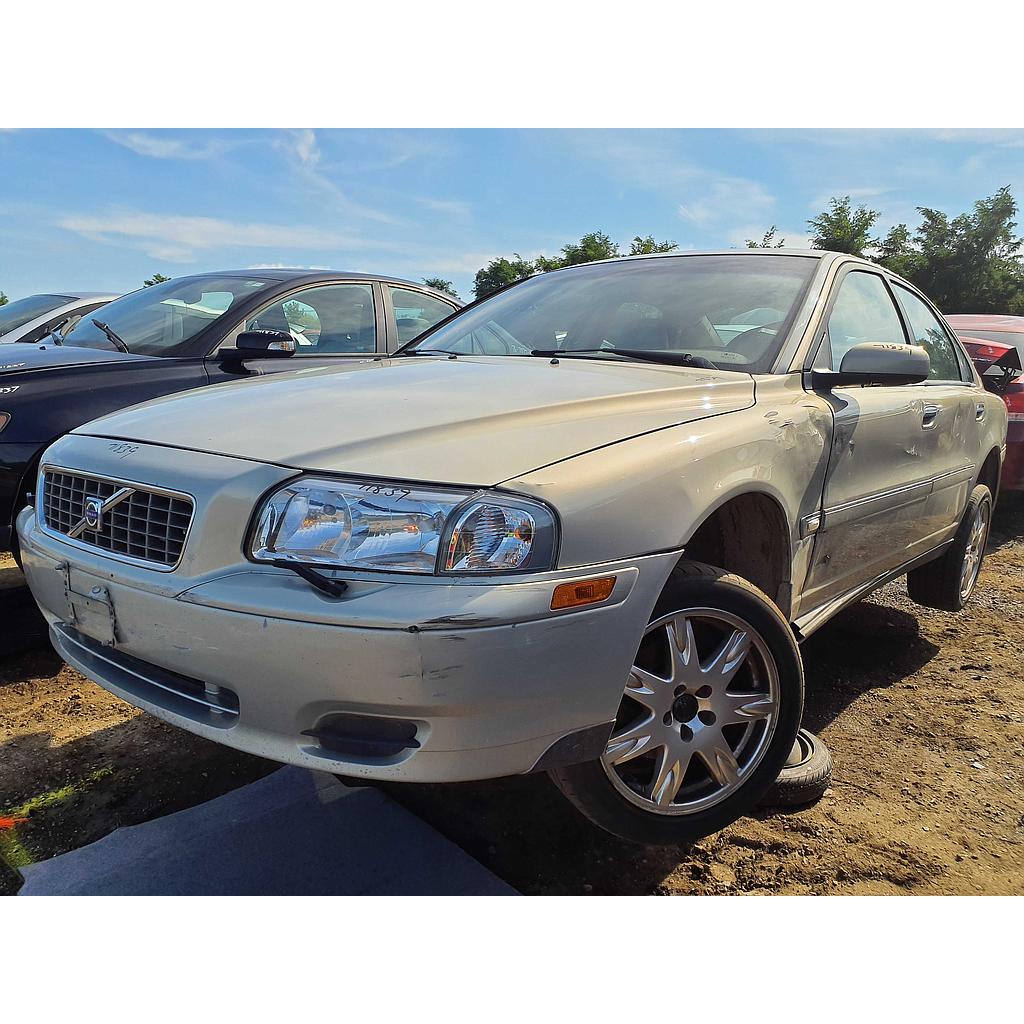 VOLVO S80 2004
