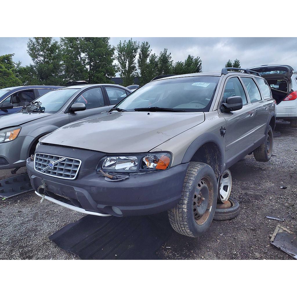 VOLVO V70 2004