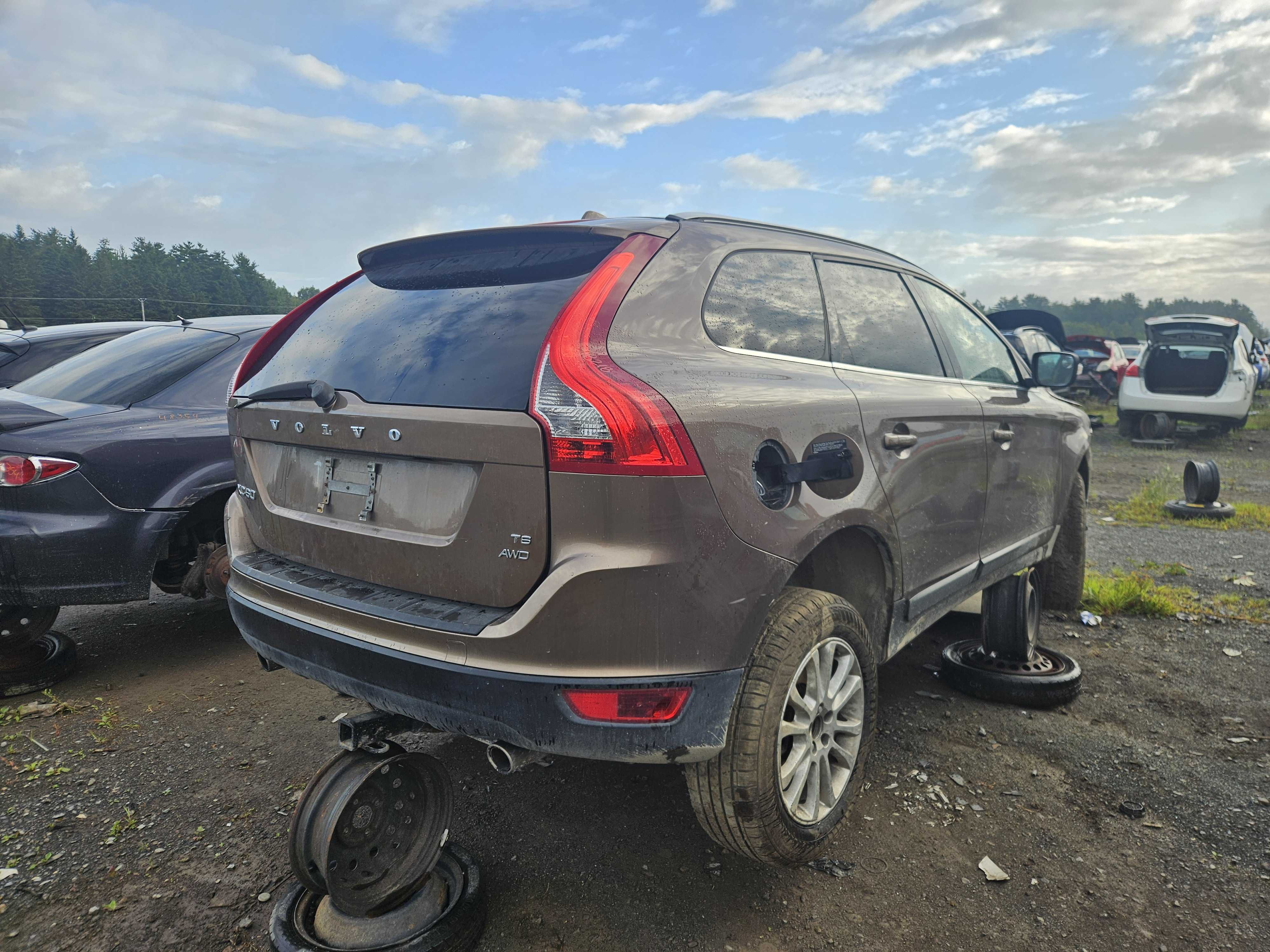 VOLVO XC60 2010