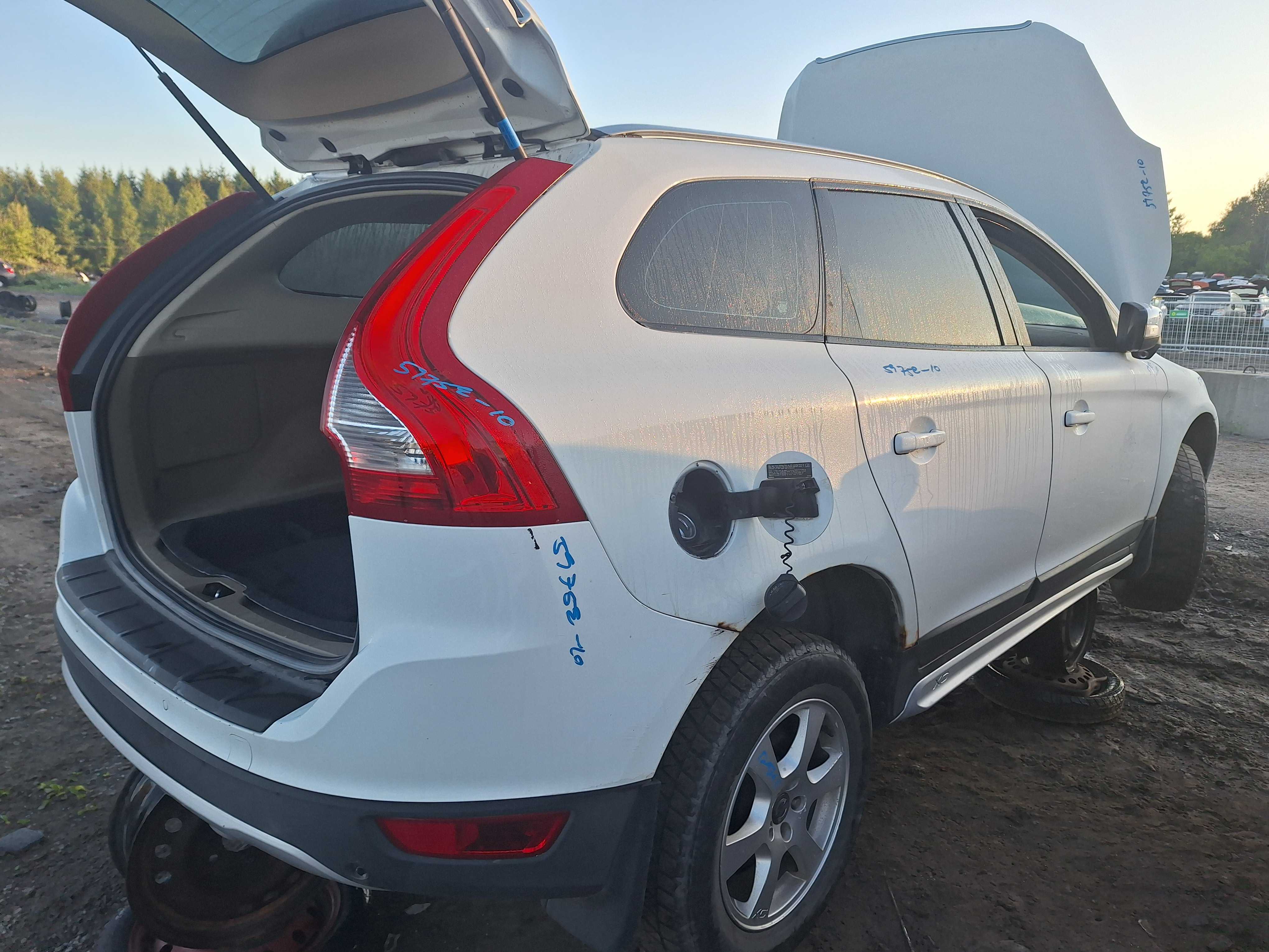 VOLVO XC60 2010