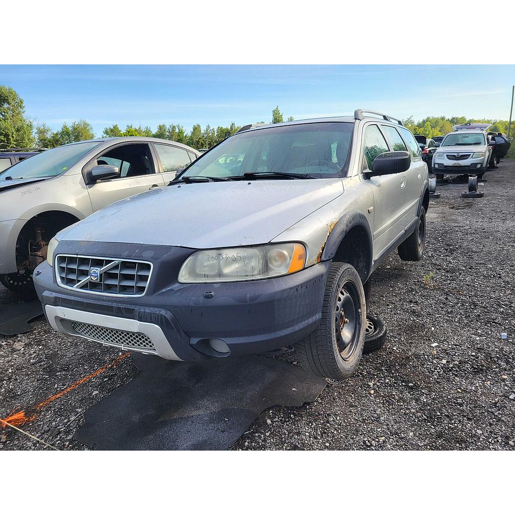VOLVO XC70 2005