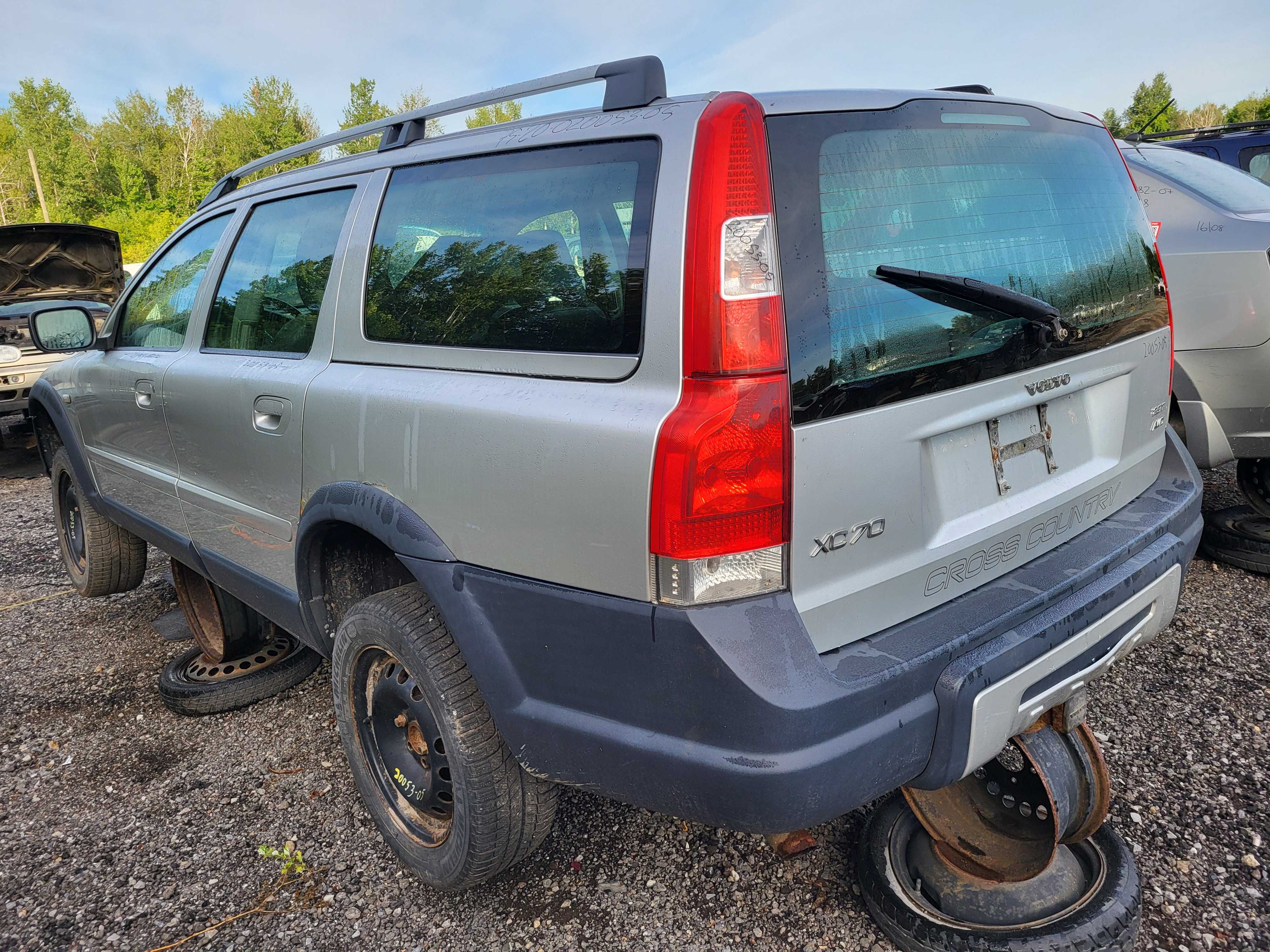 VOLVO XC70 2005