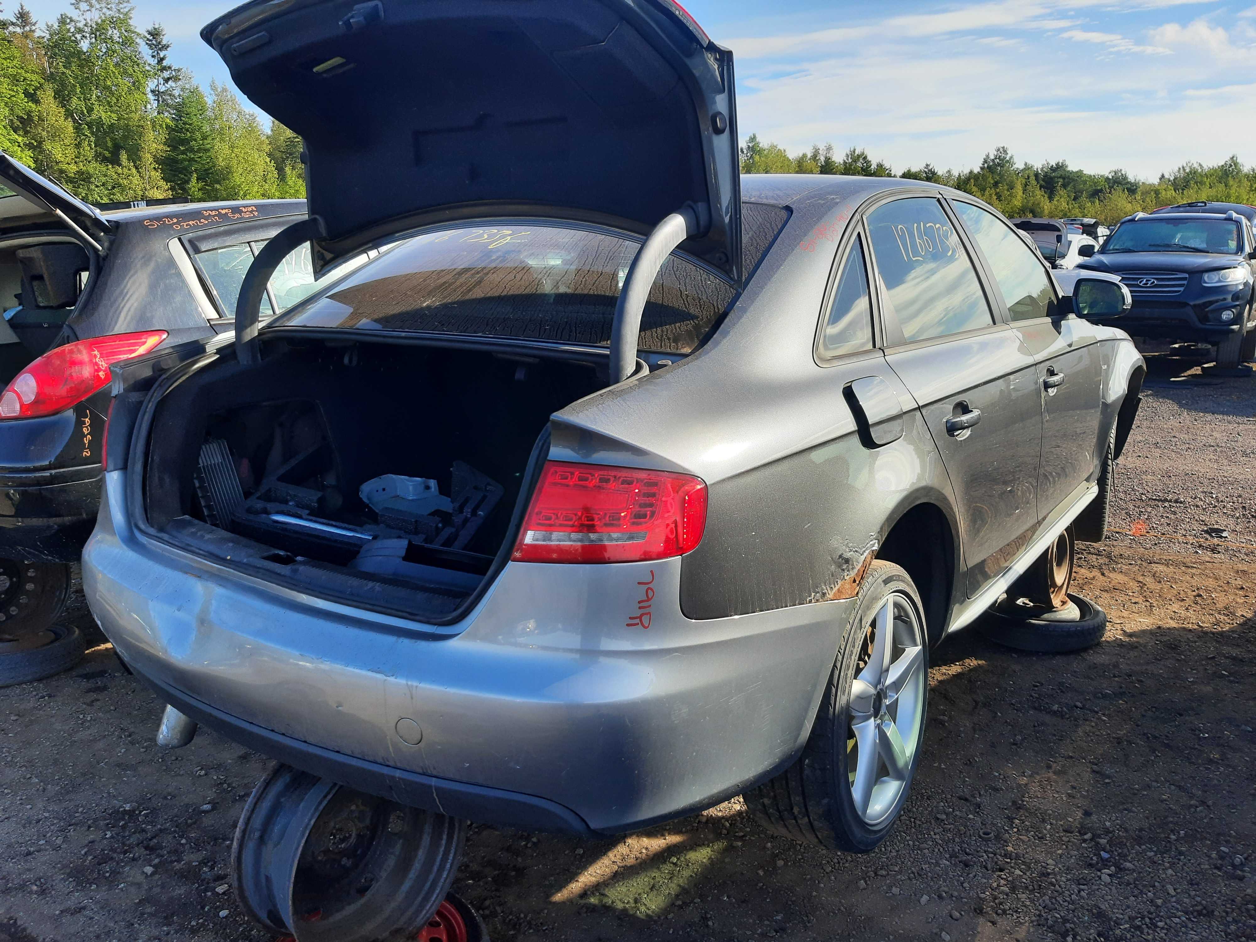 AUDI A4 2011