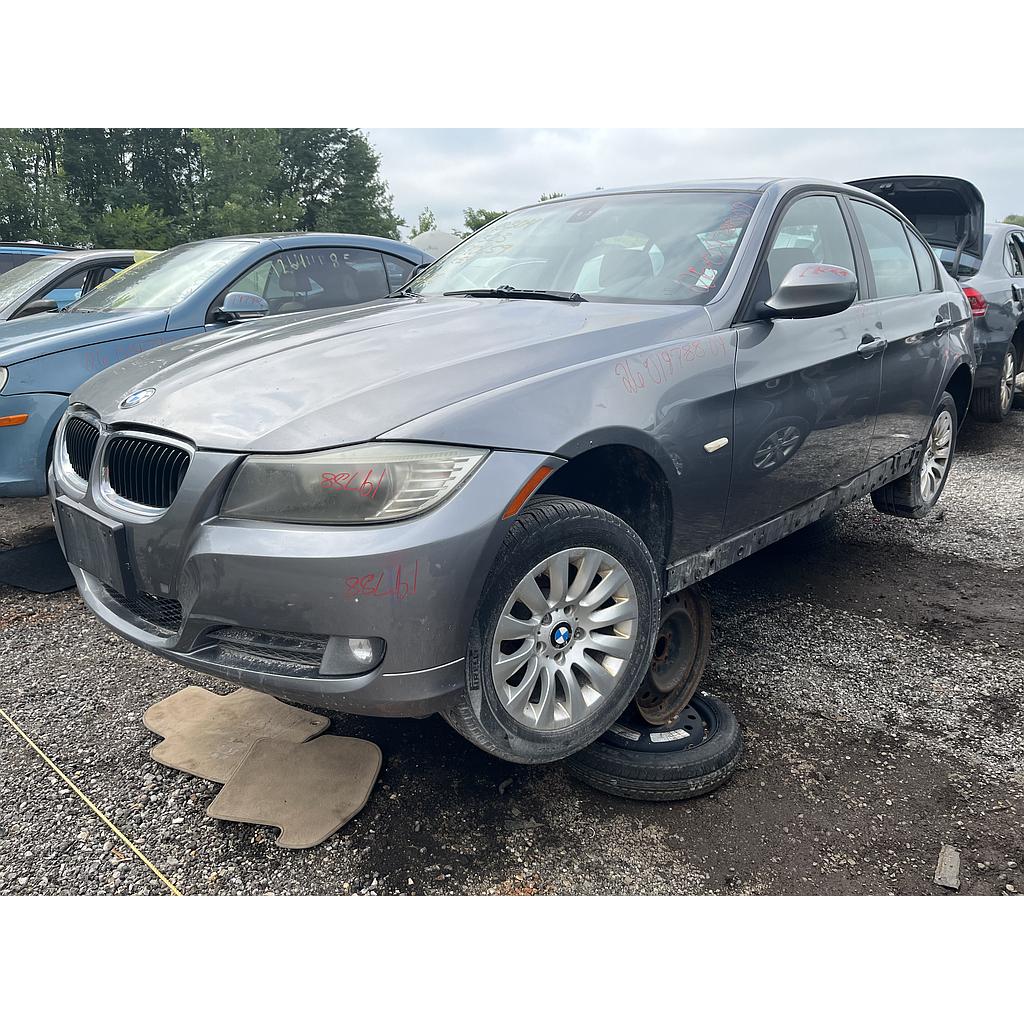 BMW 323 2009