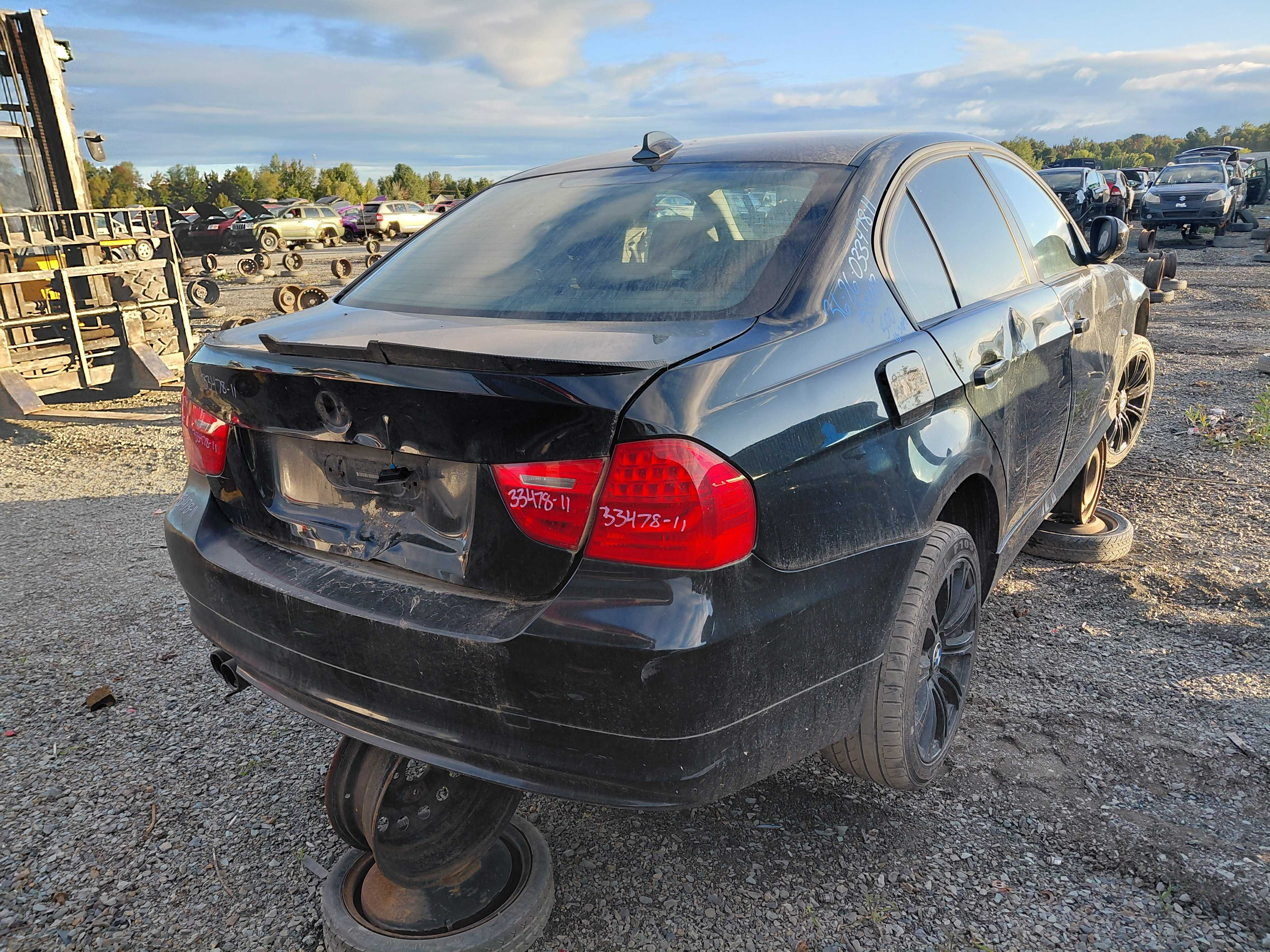 BMW 323 2011