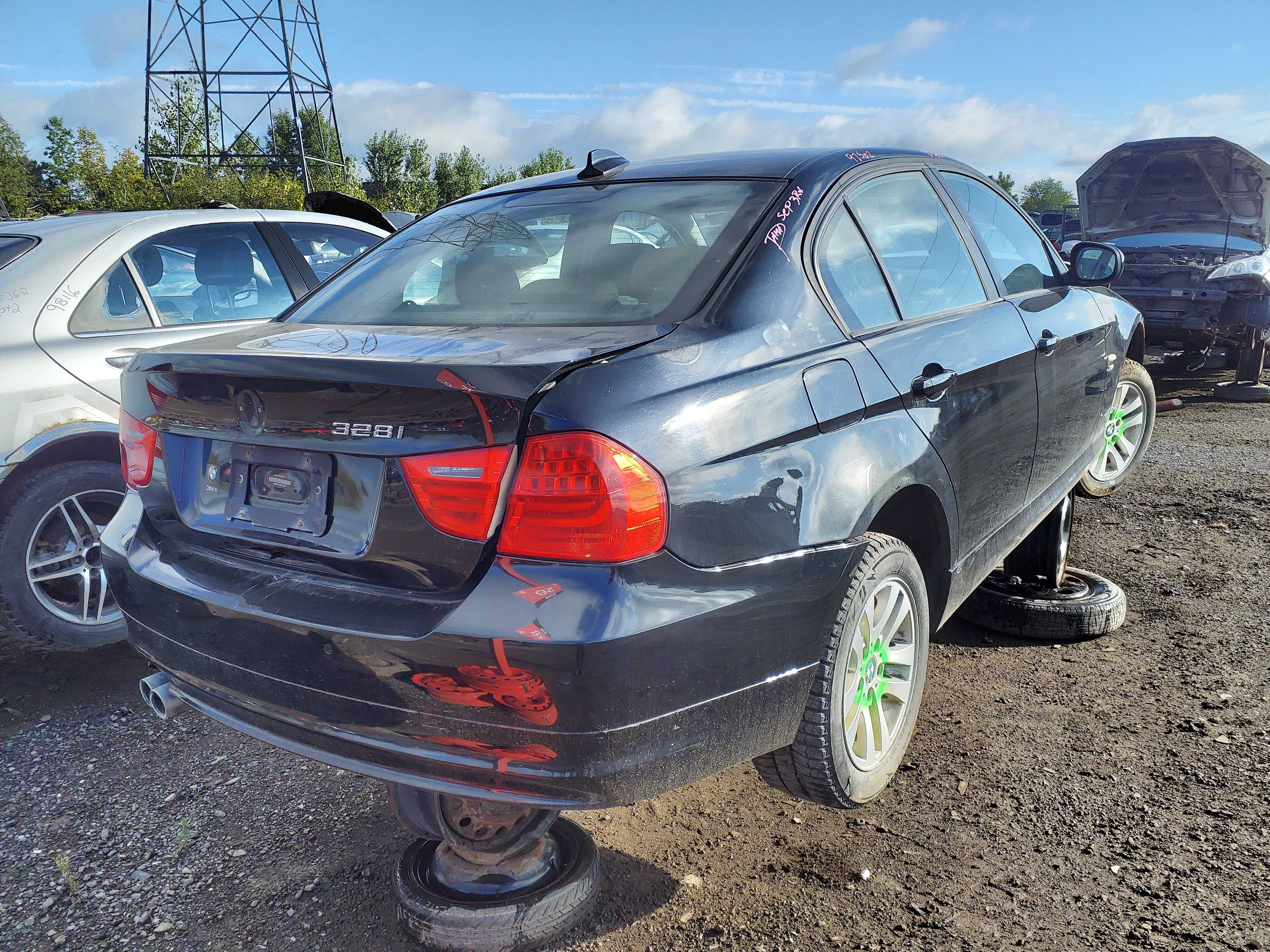BMW 328 2011