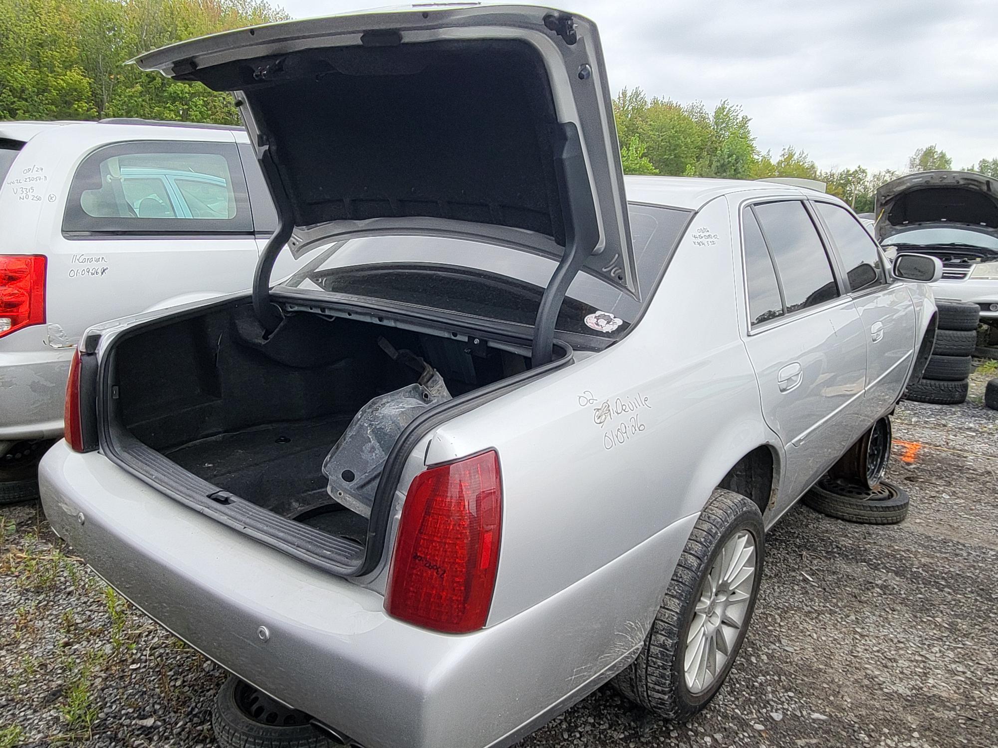 CADILLAC DEVILLE 2002